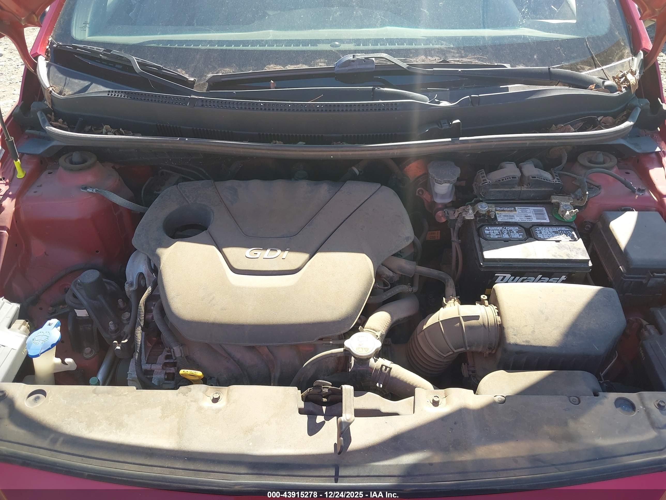 HYUNDAI ACCENT image 10