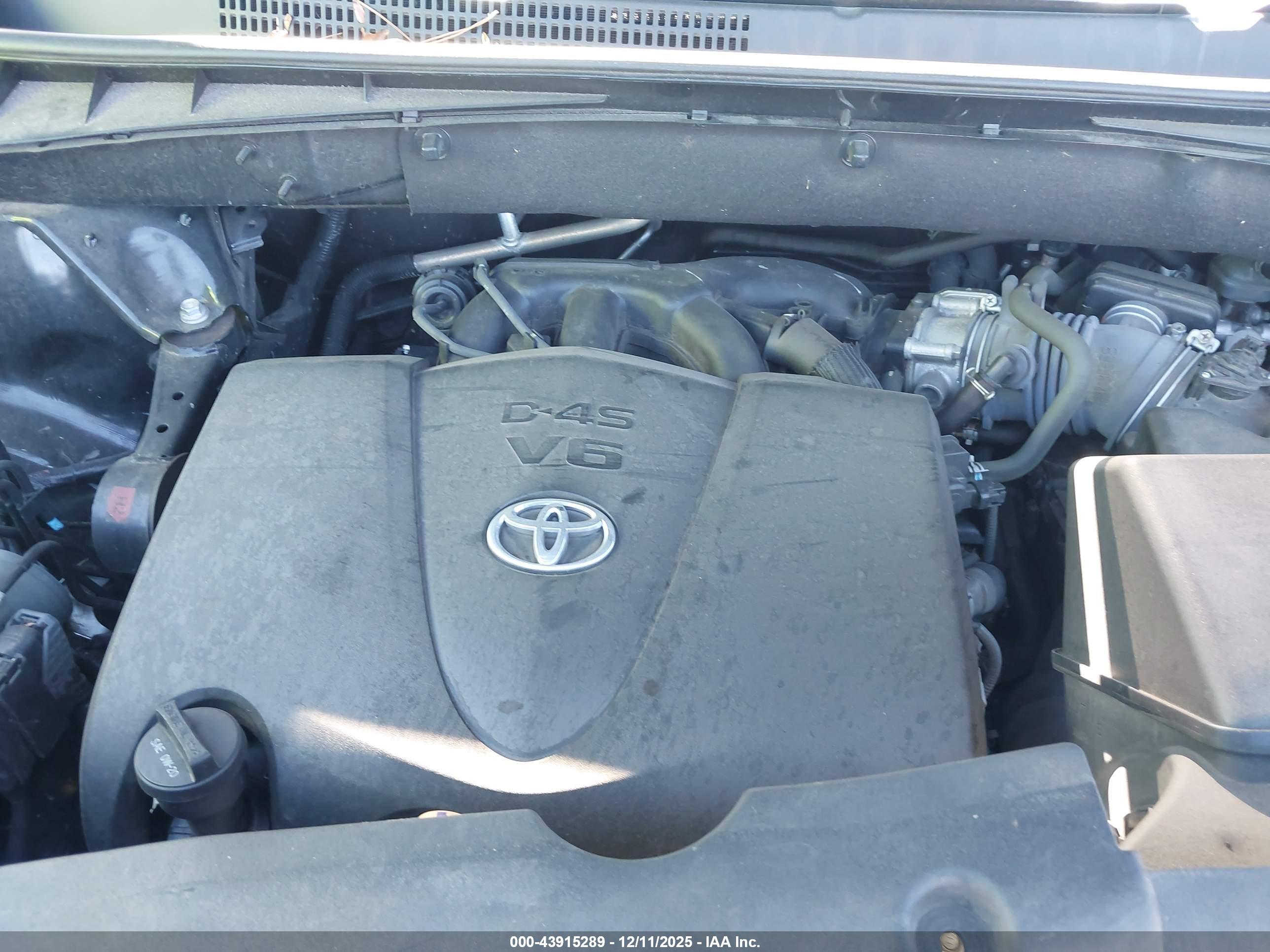 TOYOTA HIGHLANDER image 10