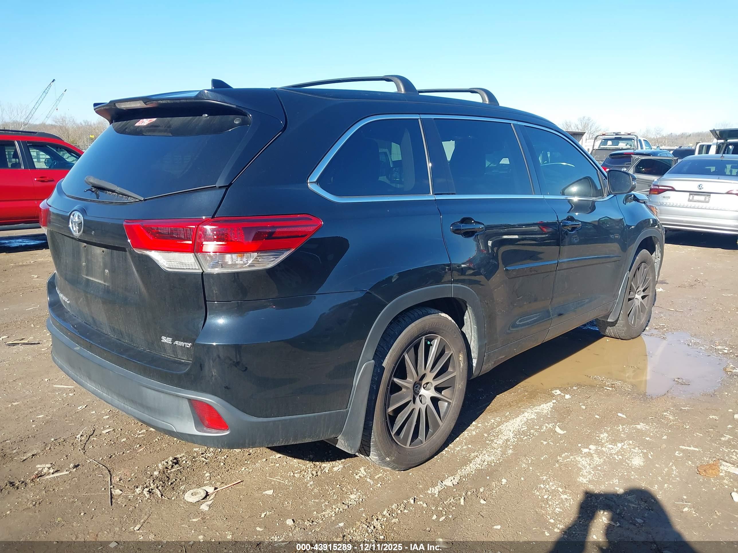 TOYOTA HIGHLANDER image 4