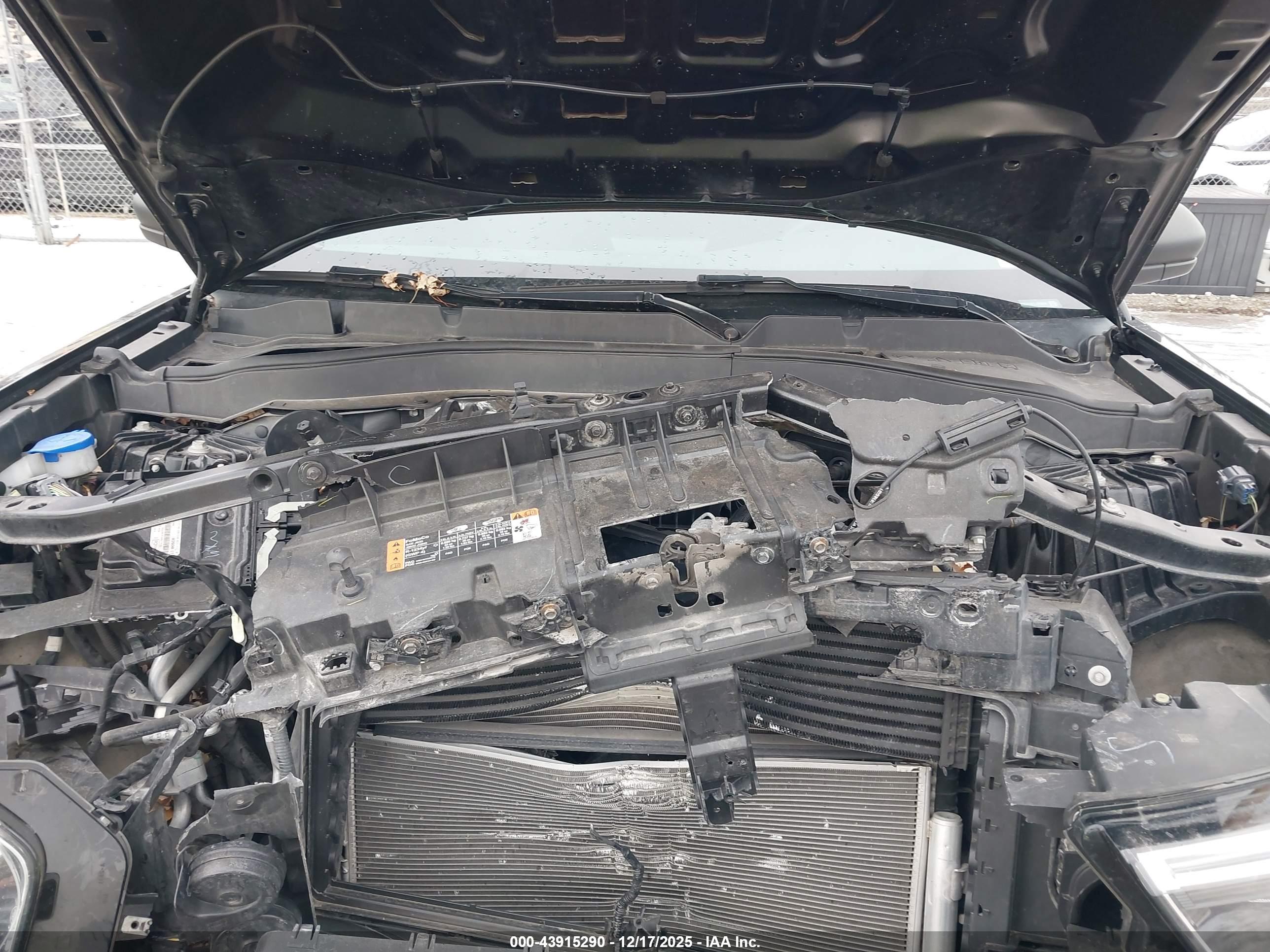 FORD EXPLORER image 10
