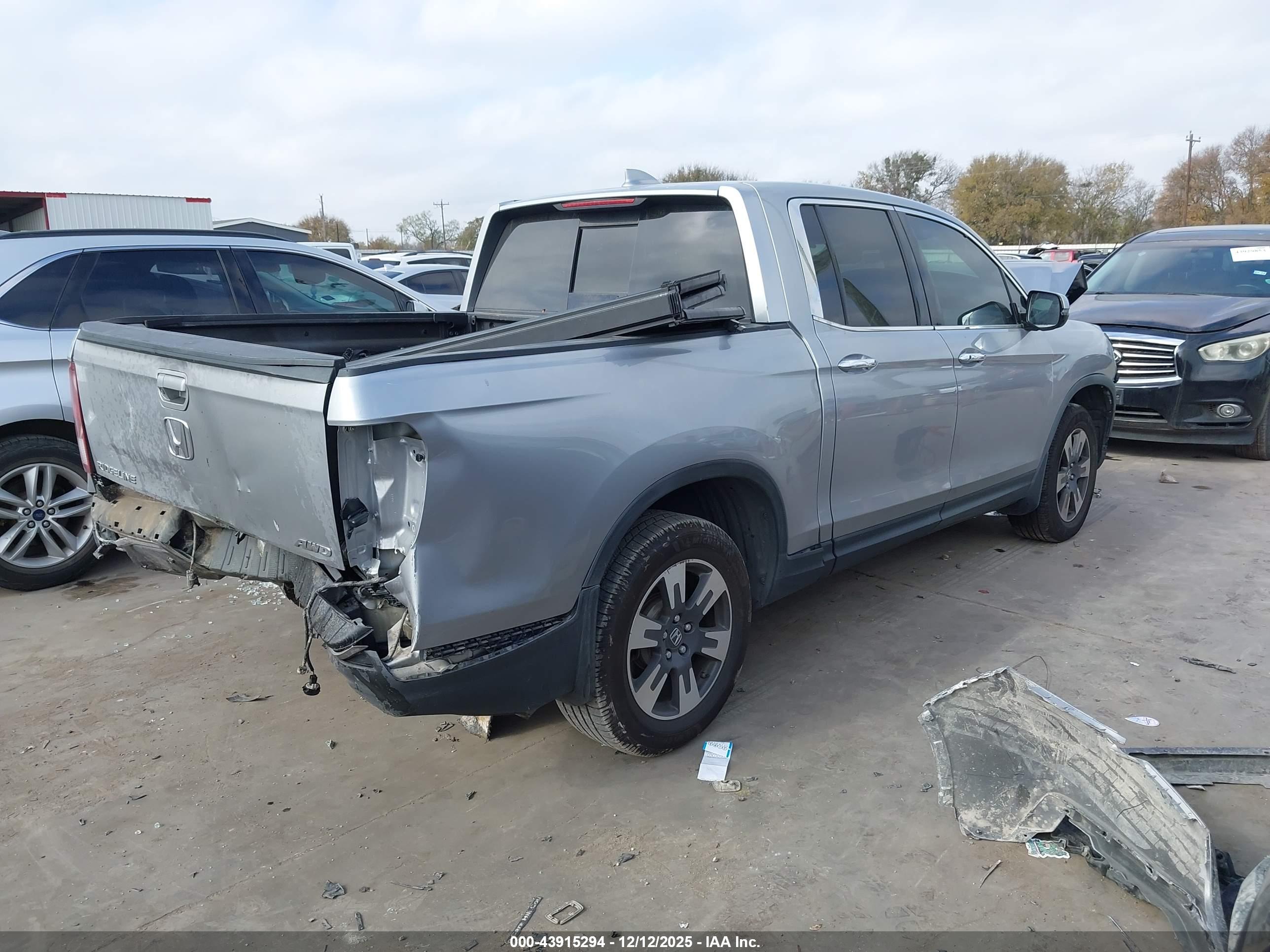 HONDA RIDGELINE image 4