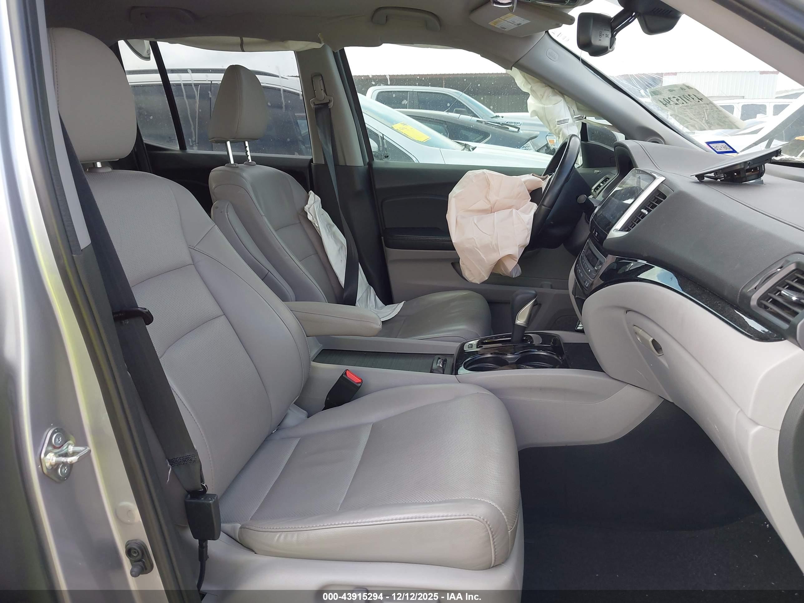 HONDA RIDGELINE image 5