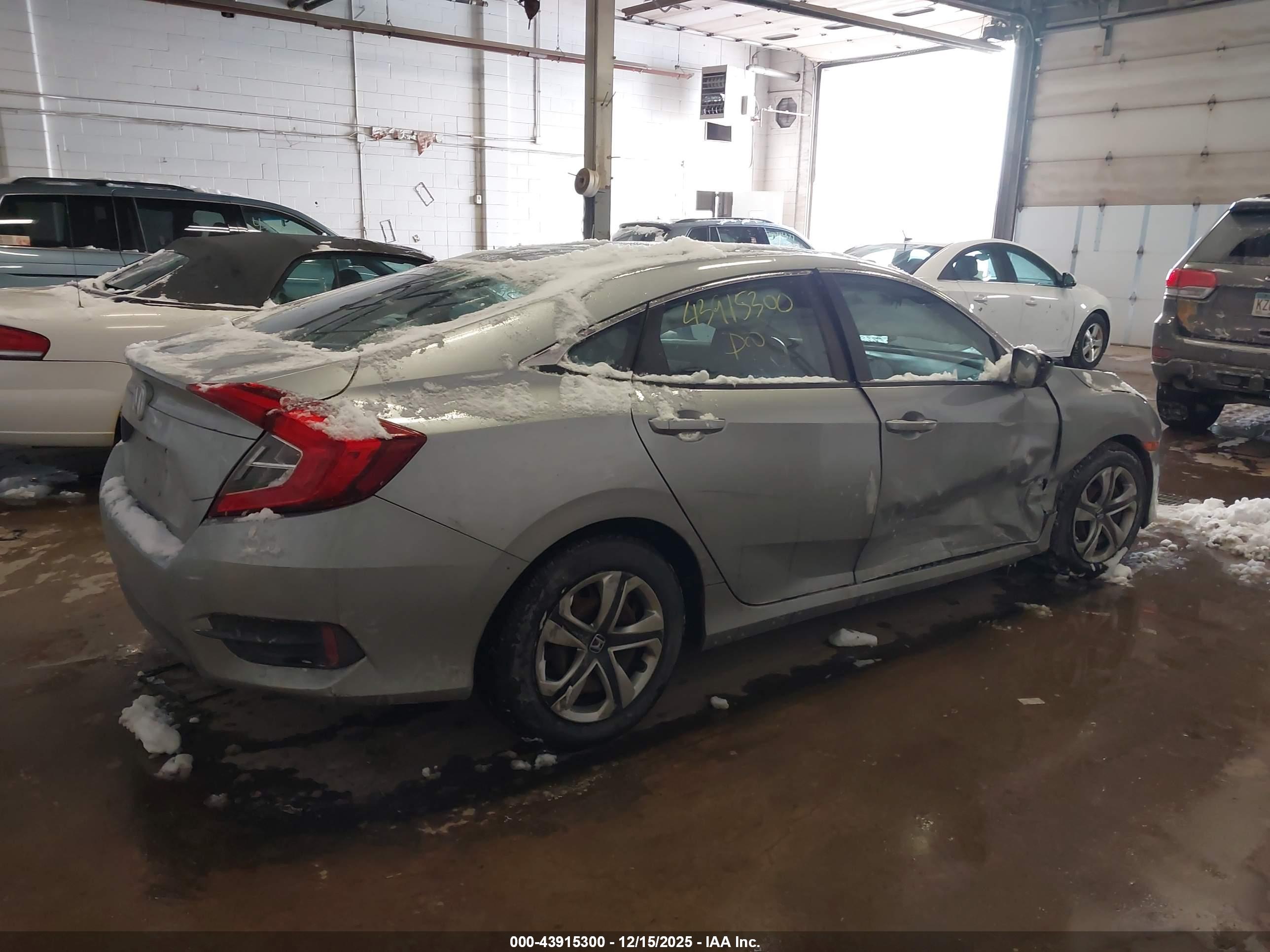 HONDA CIVIC image 4
