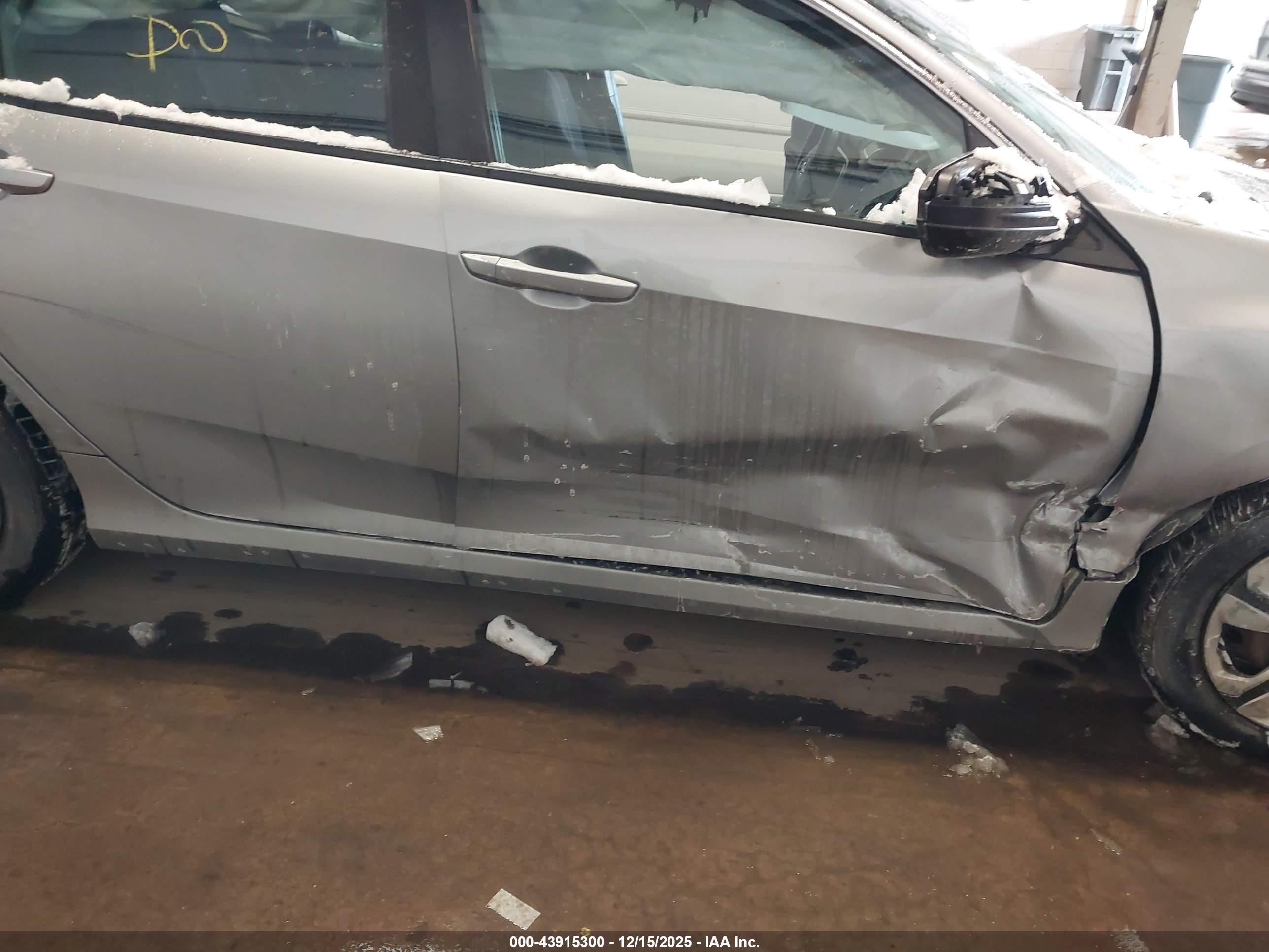 HONDA CIVIC image 6