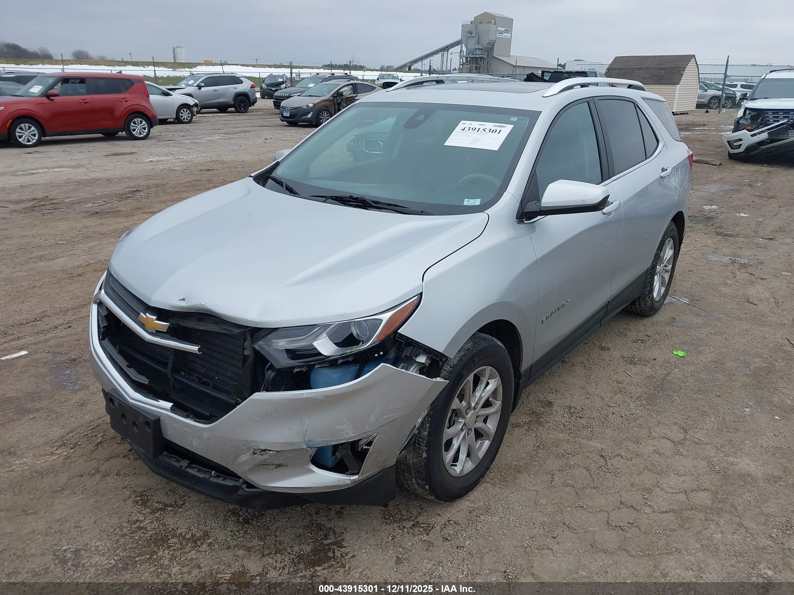 CHEVROLET EQUINOX image 2