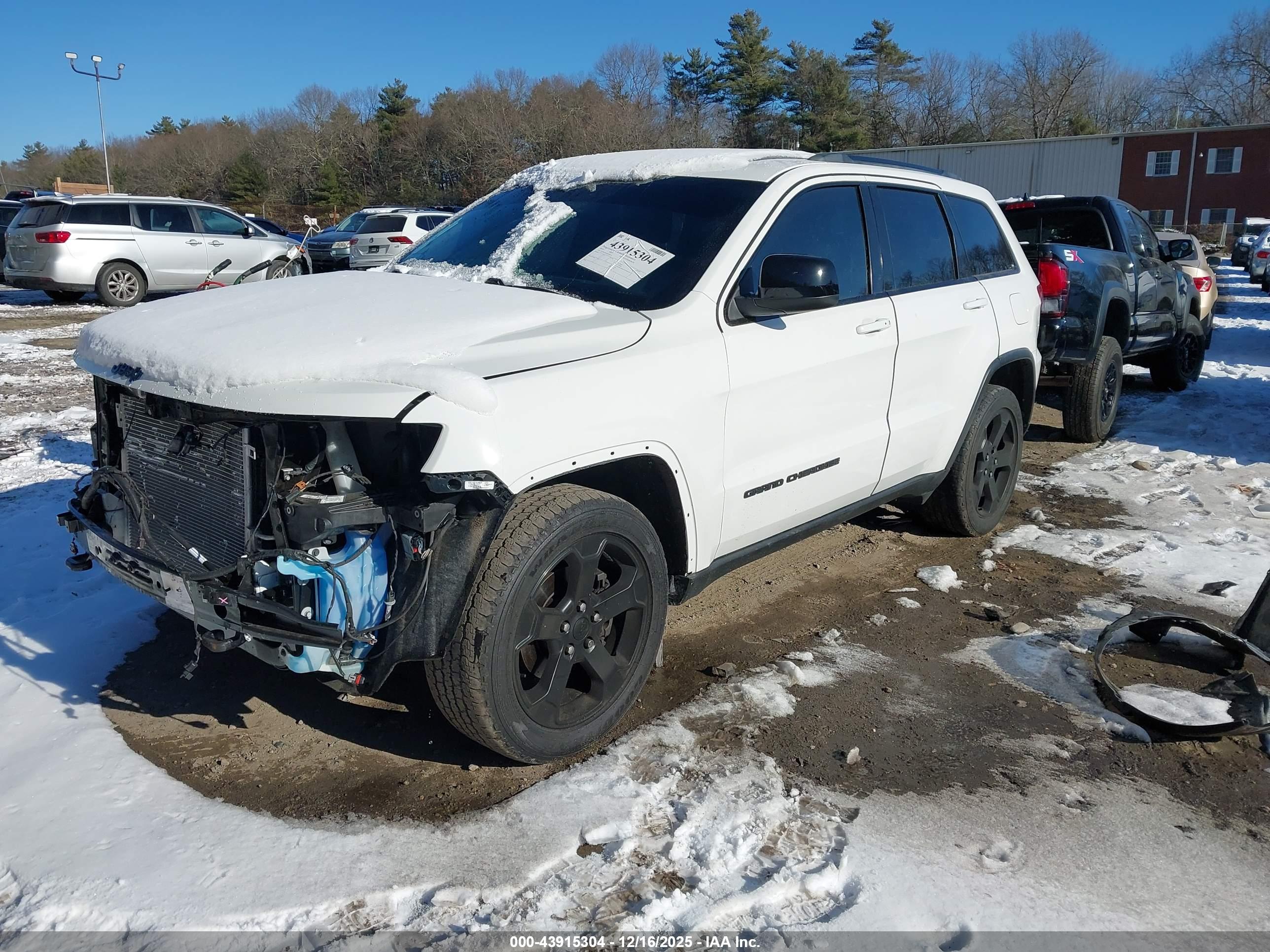 JEEP GRAND image 2