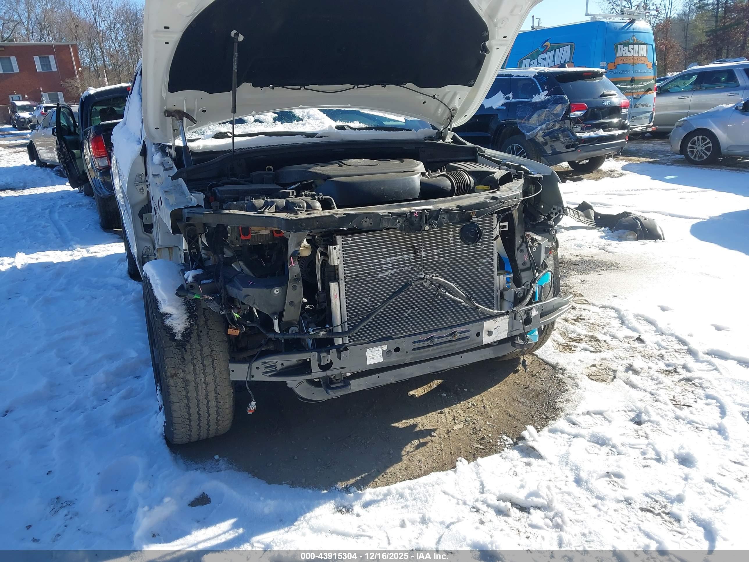 JEEP GRAND image 6