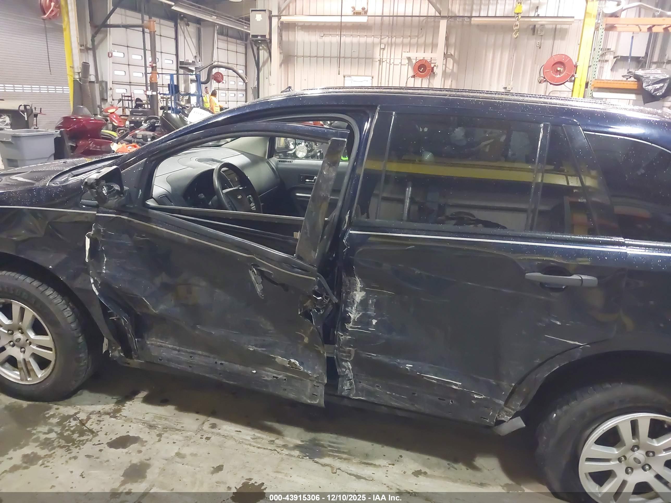 FORD EDGE image 6
