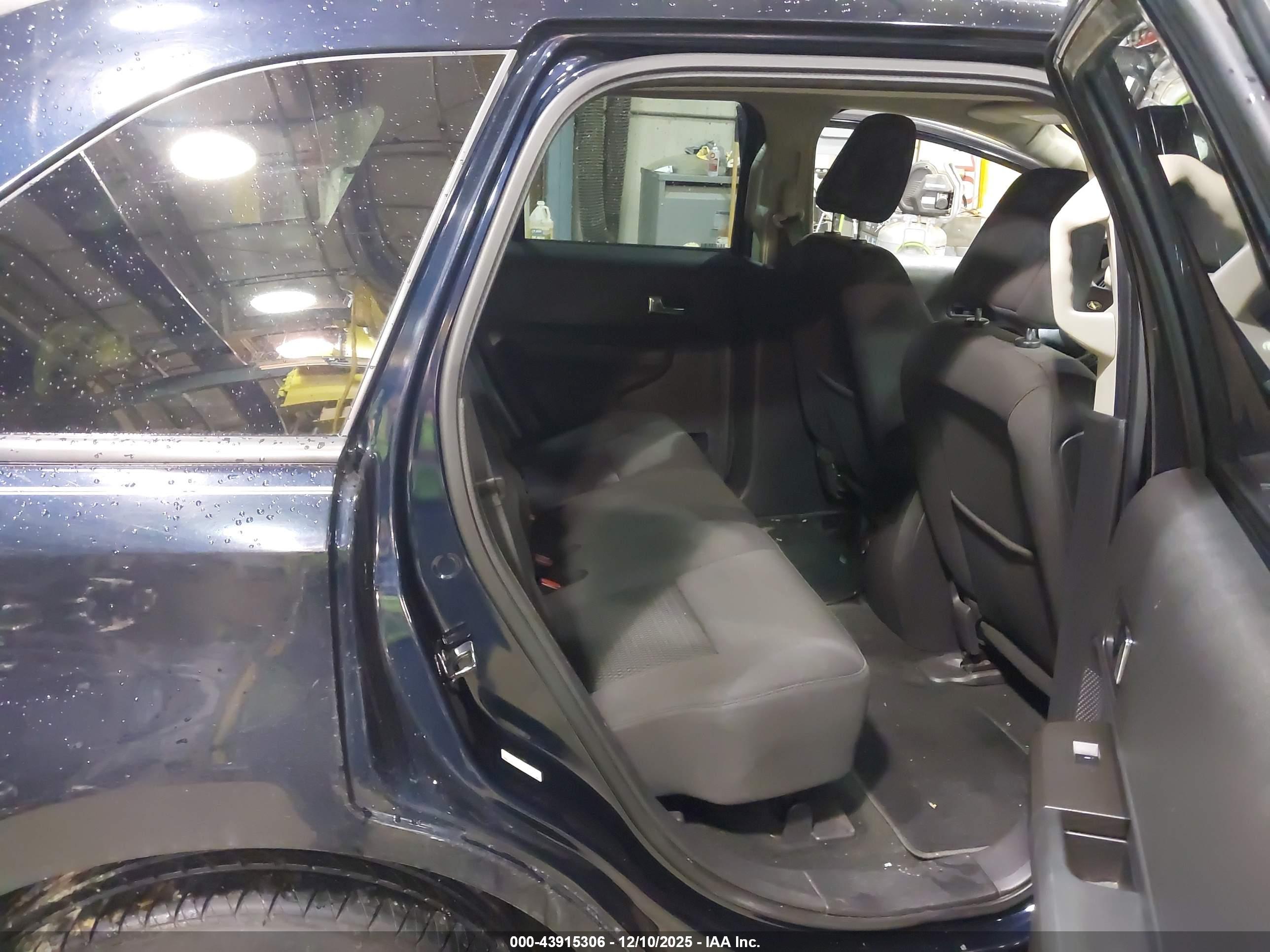FORD EDGE image 8