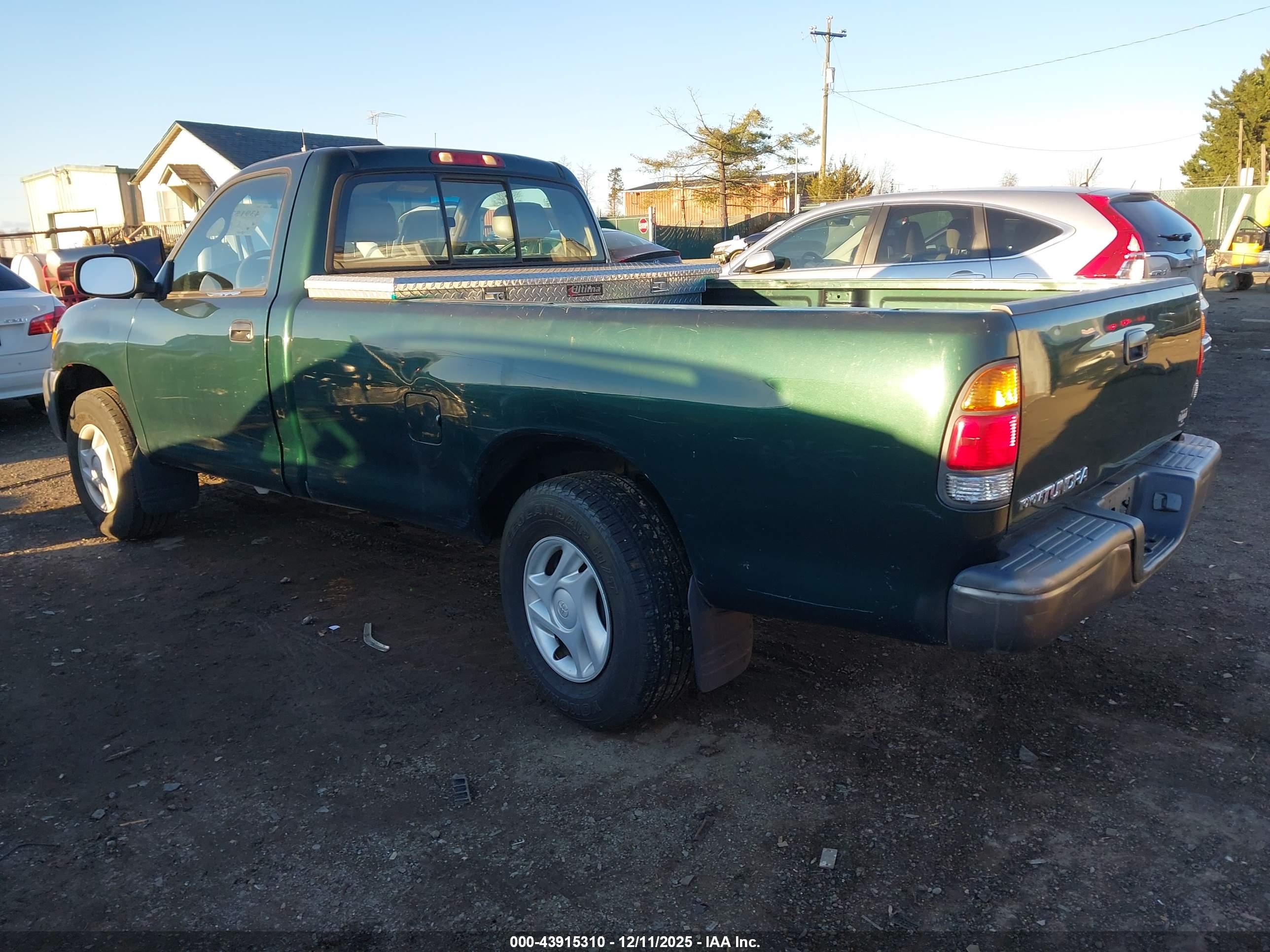 TOYOTA TUNDRA image 3