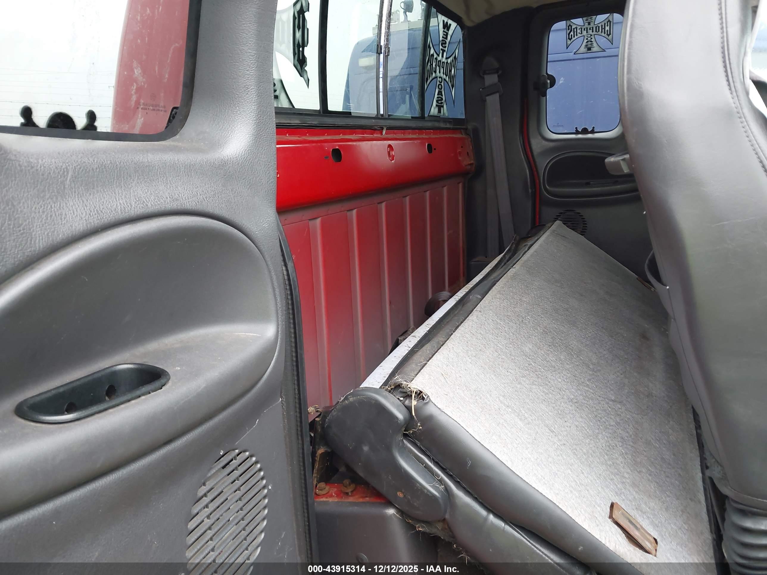 DODGE RAM image 8