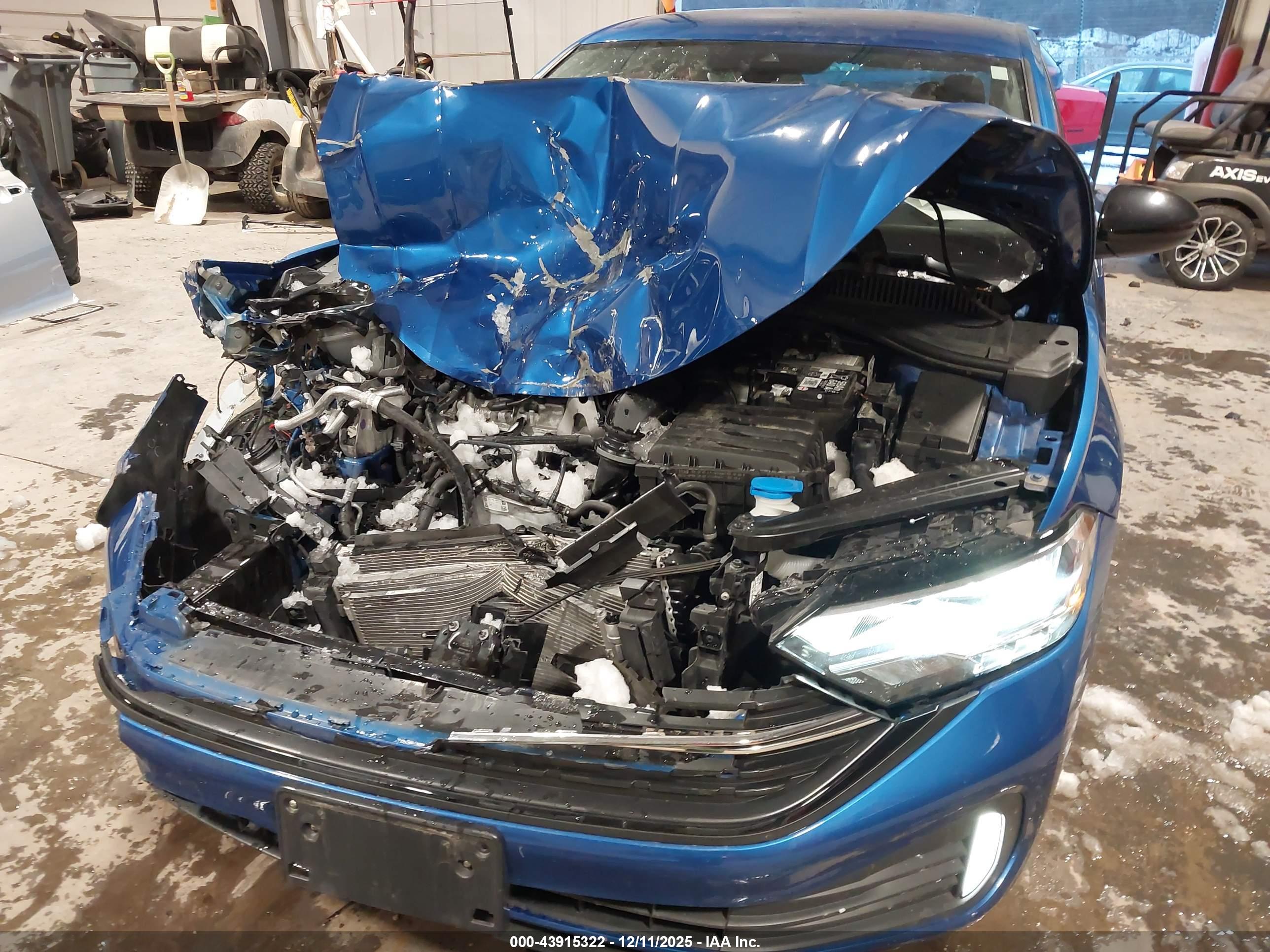 VOLKSWAGEN JETTA image 6