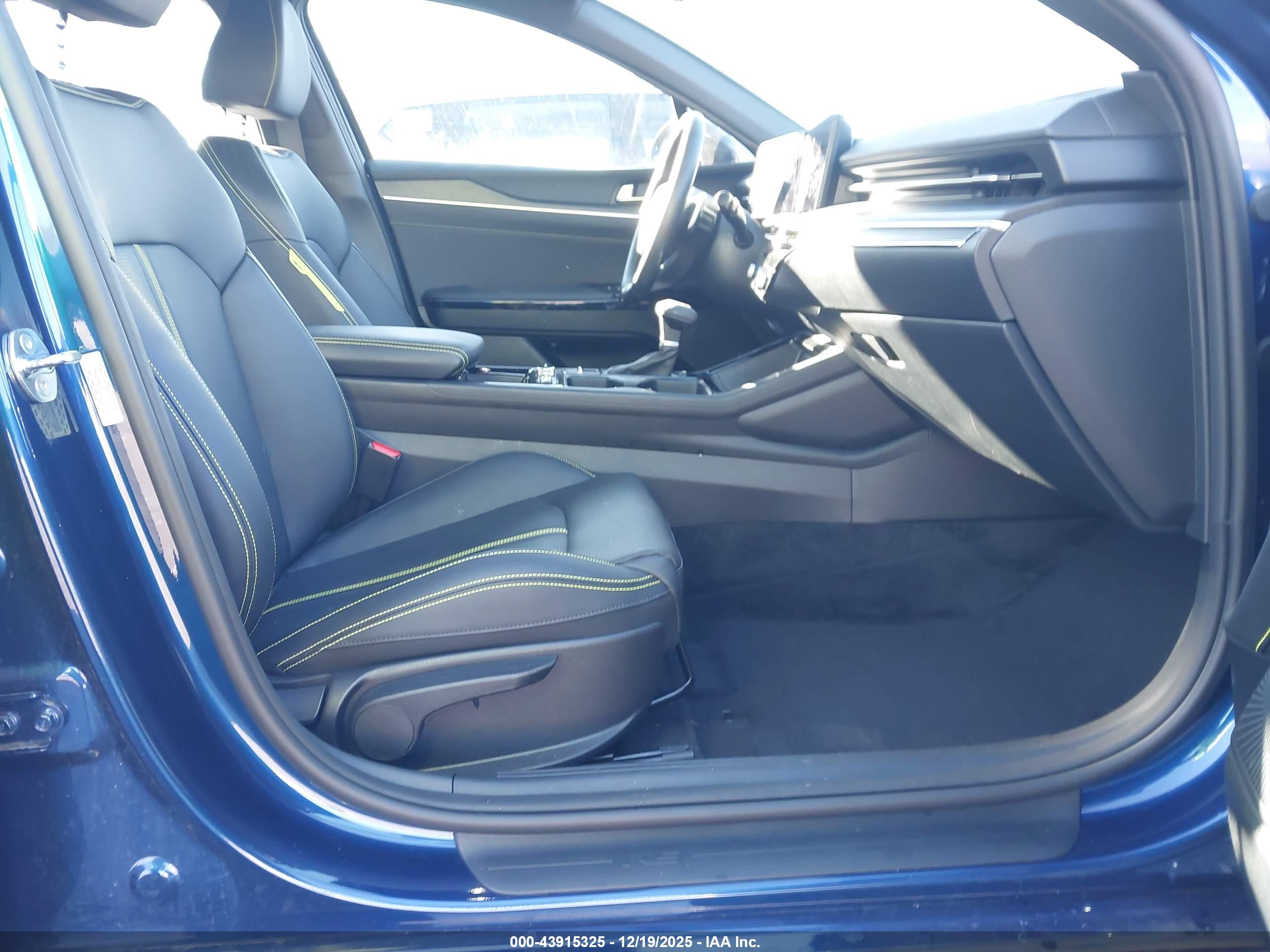 KIA K5 image 5