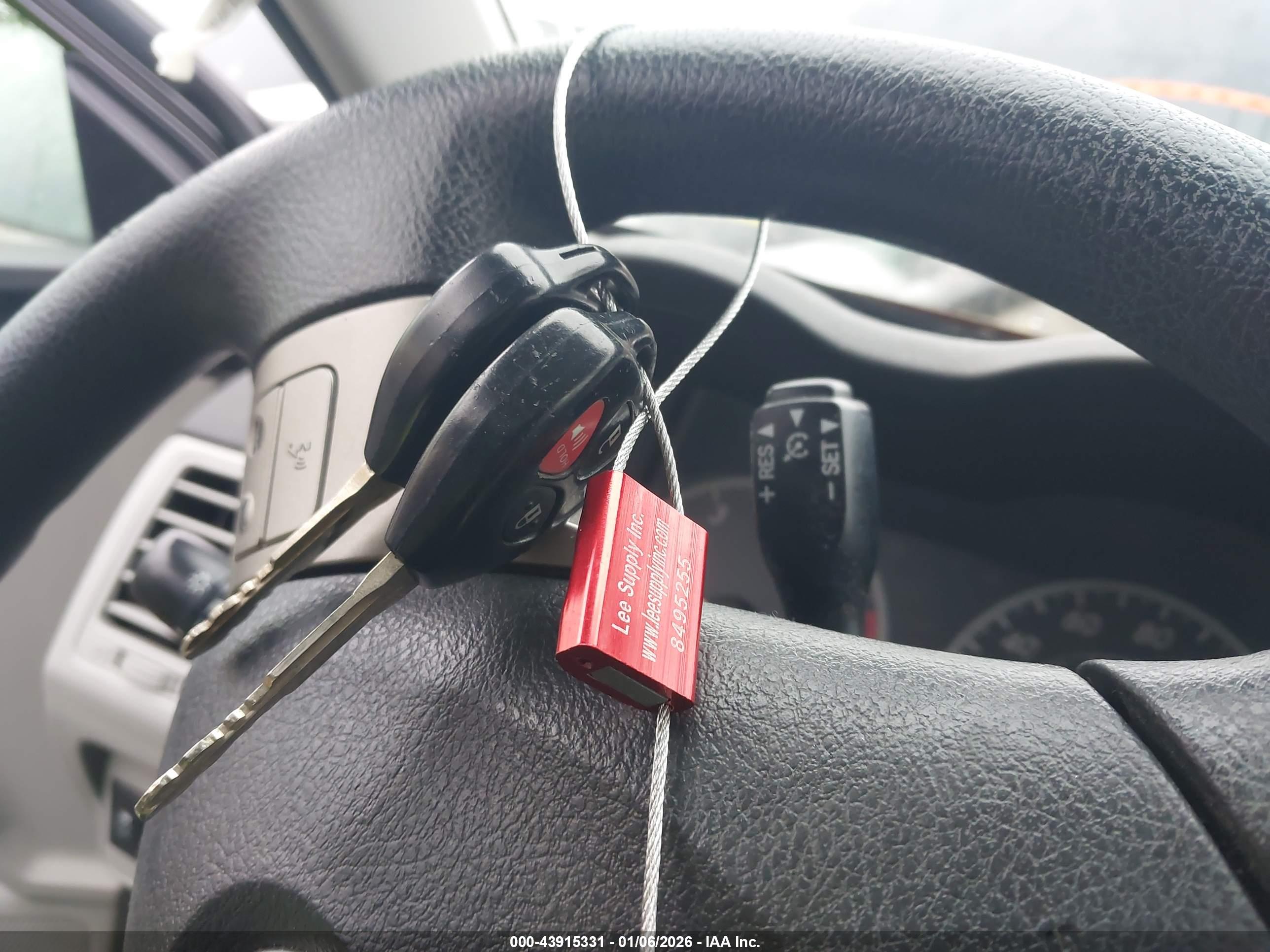 TOYOTA COROLLA image 11