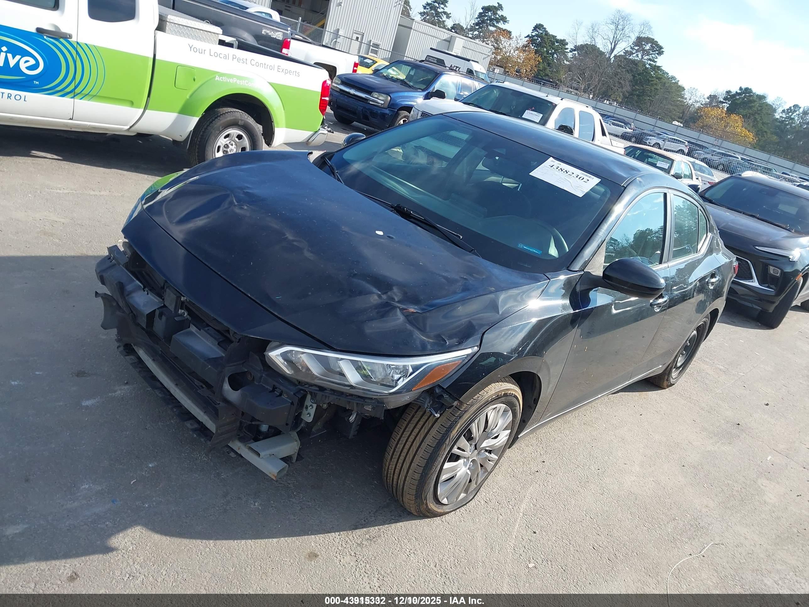 NISSAN SENTRA image 2