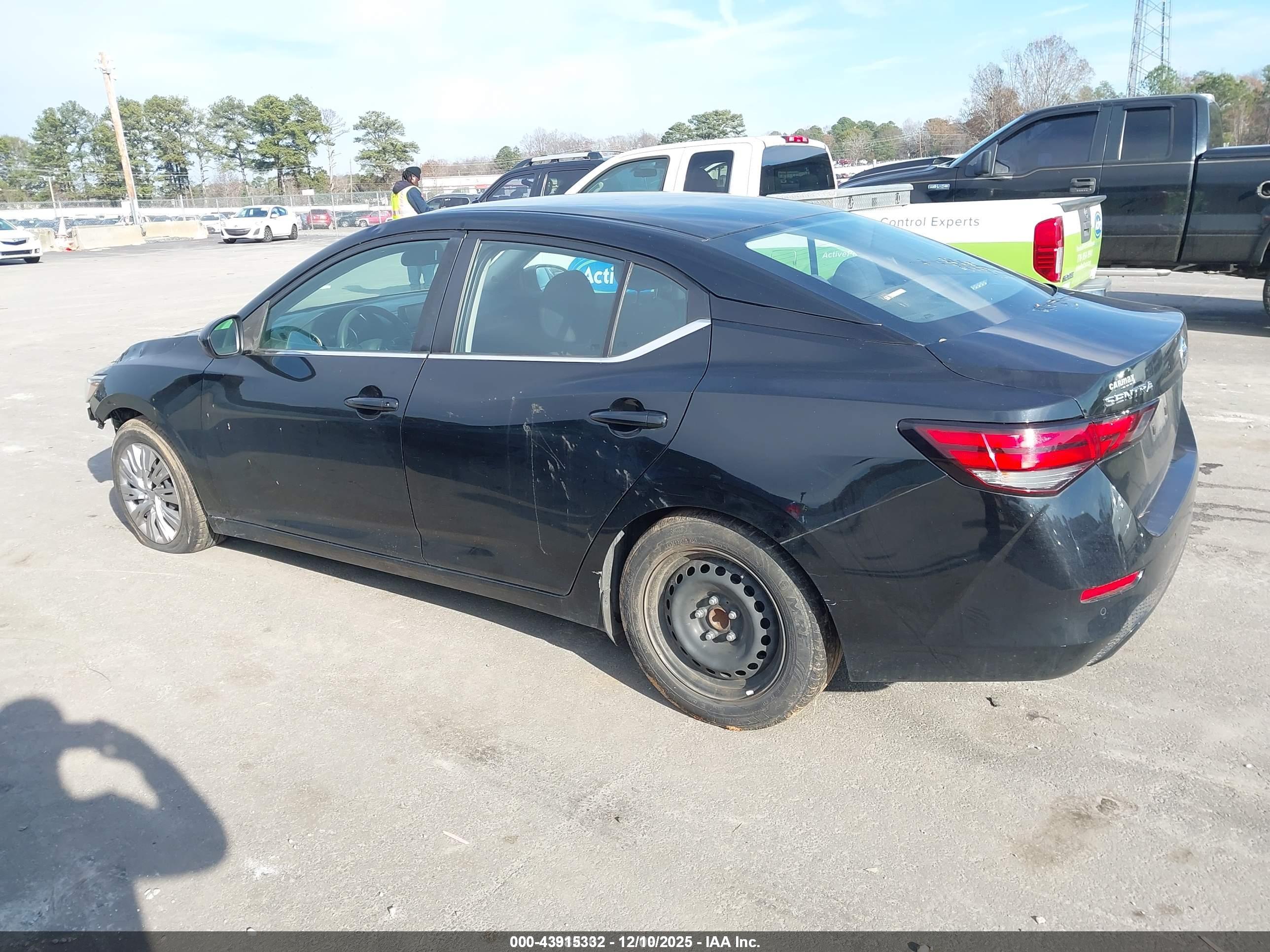 NISSAN SENTRA image 3