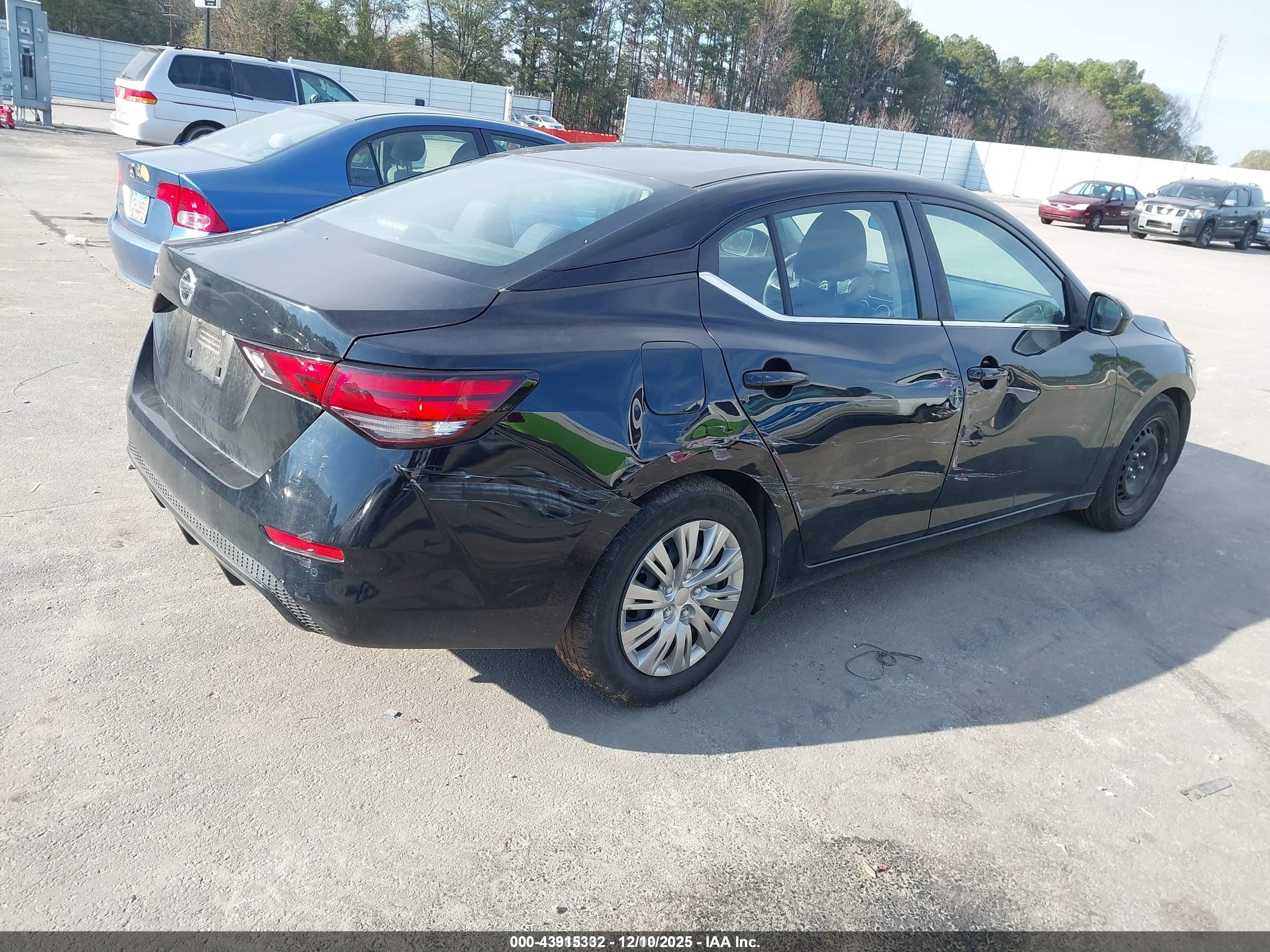 NISSAN SENTRA image 4