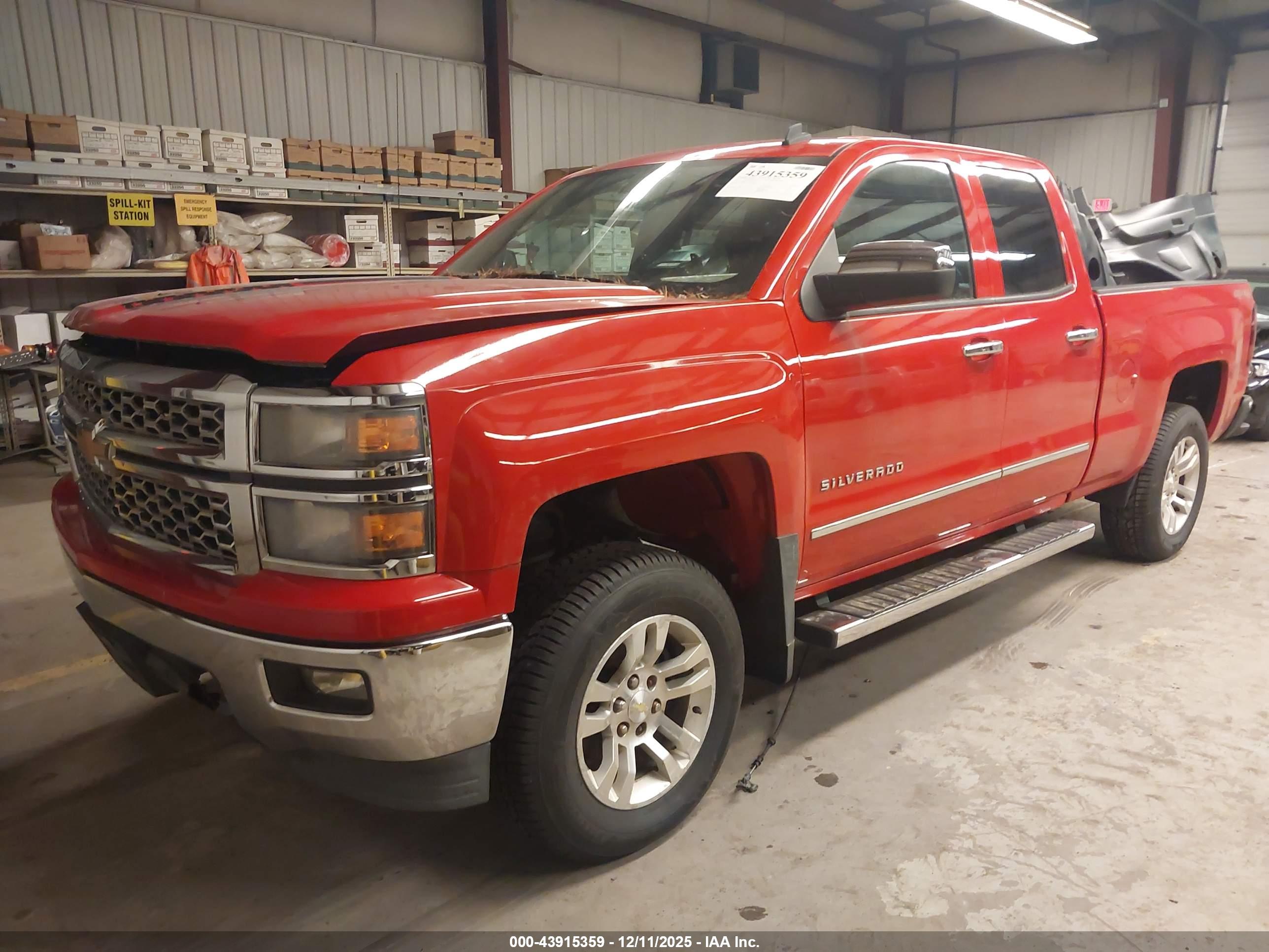 CHEVROLET SILVERADO image 2