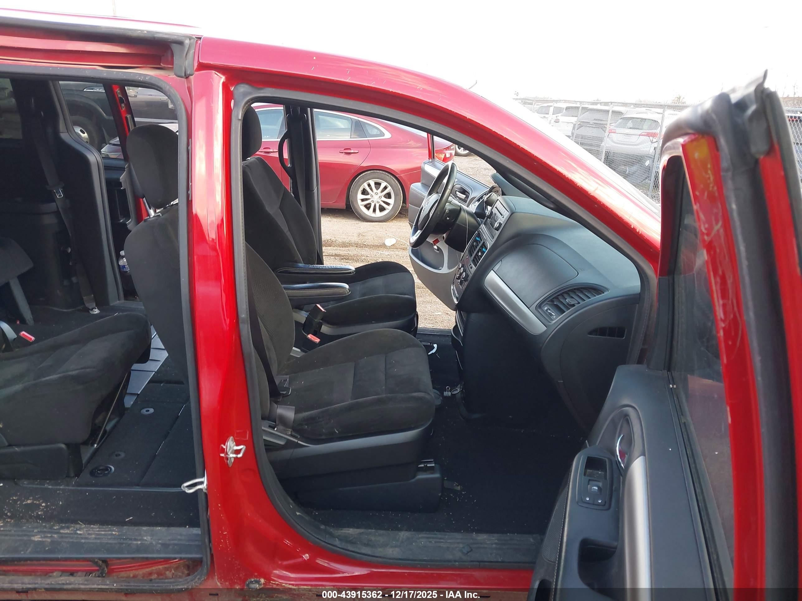 DODGE GRAND image 5