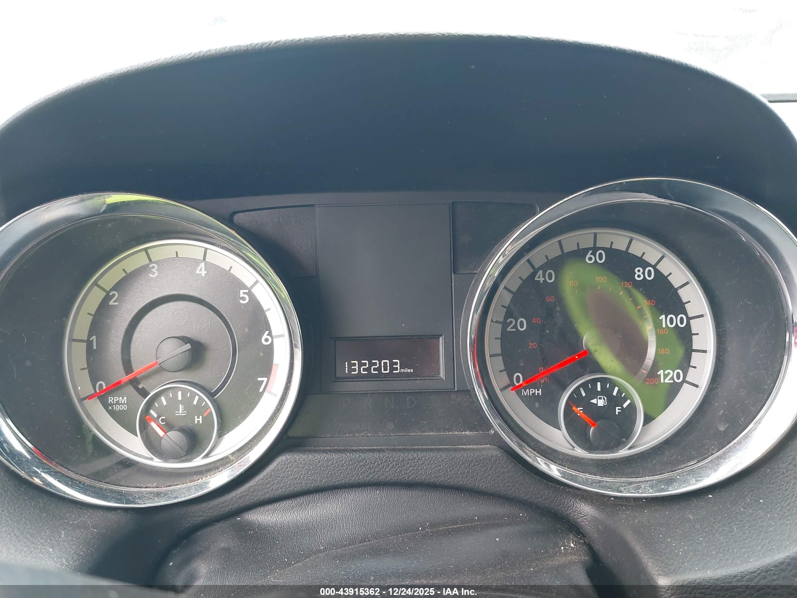 DODGE GRAND image 7