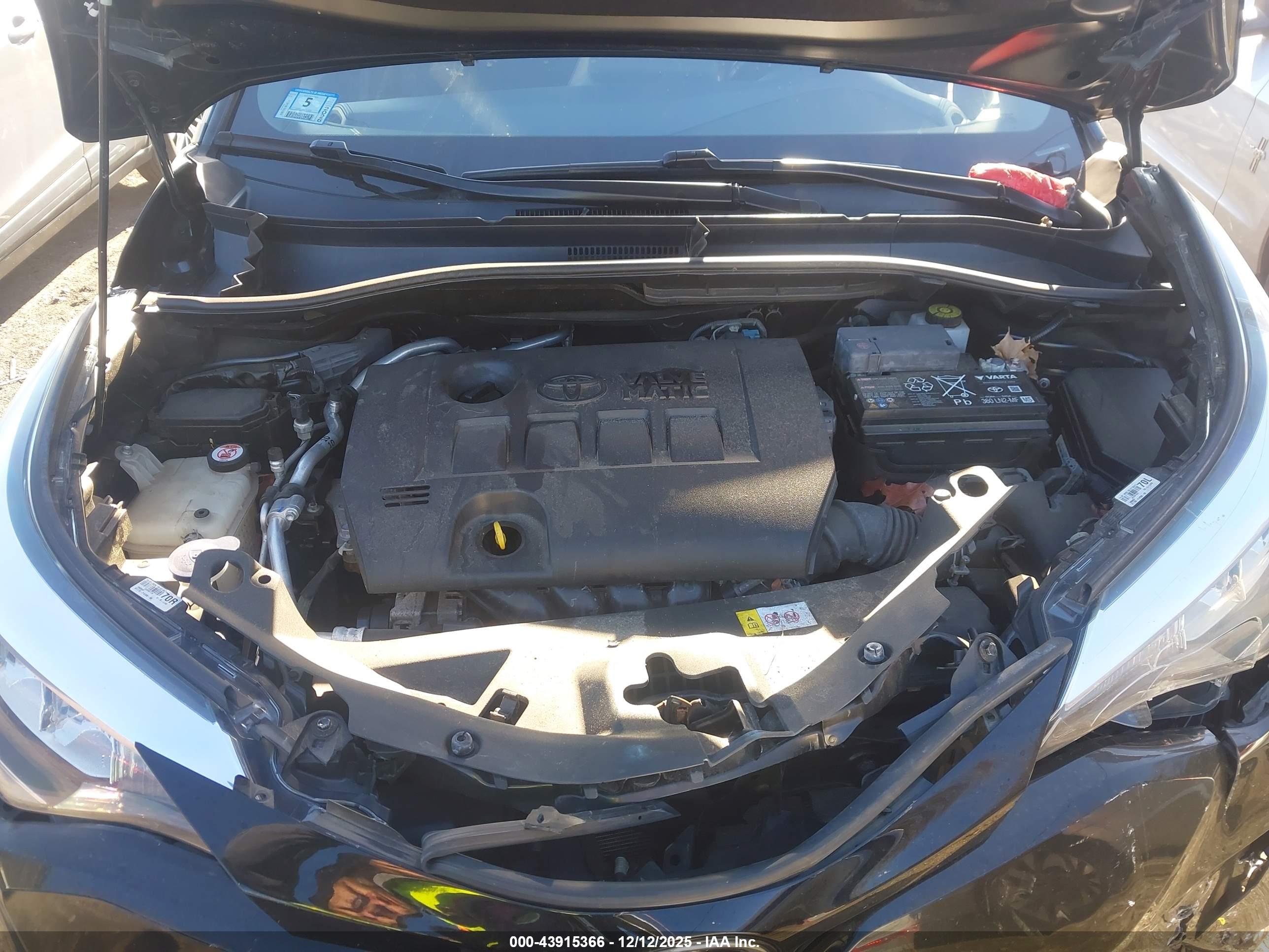 TOYOTA C-HR image 10