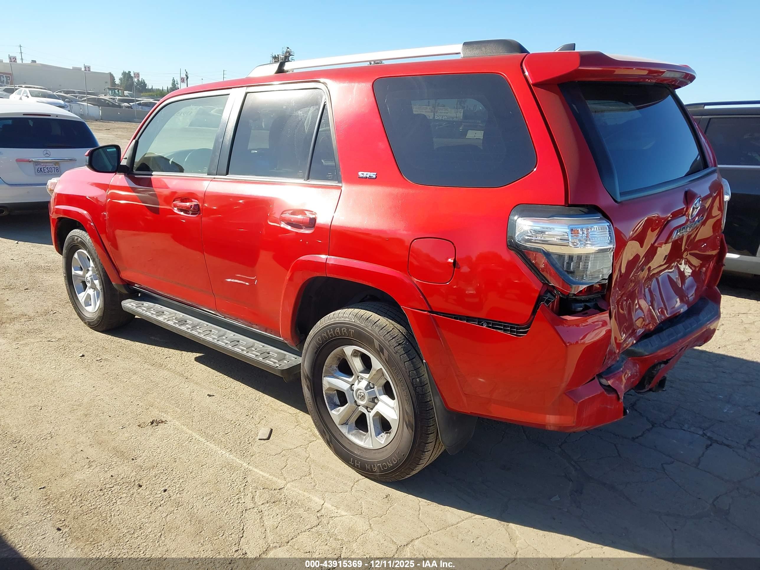 TOYOTA 4RUNNER image 3