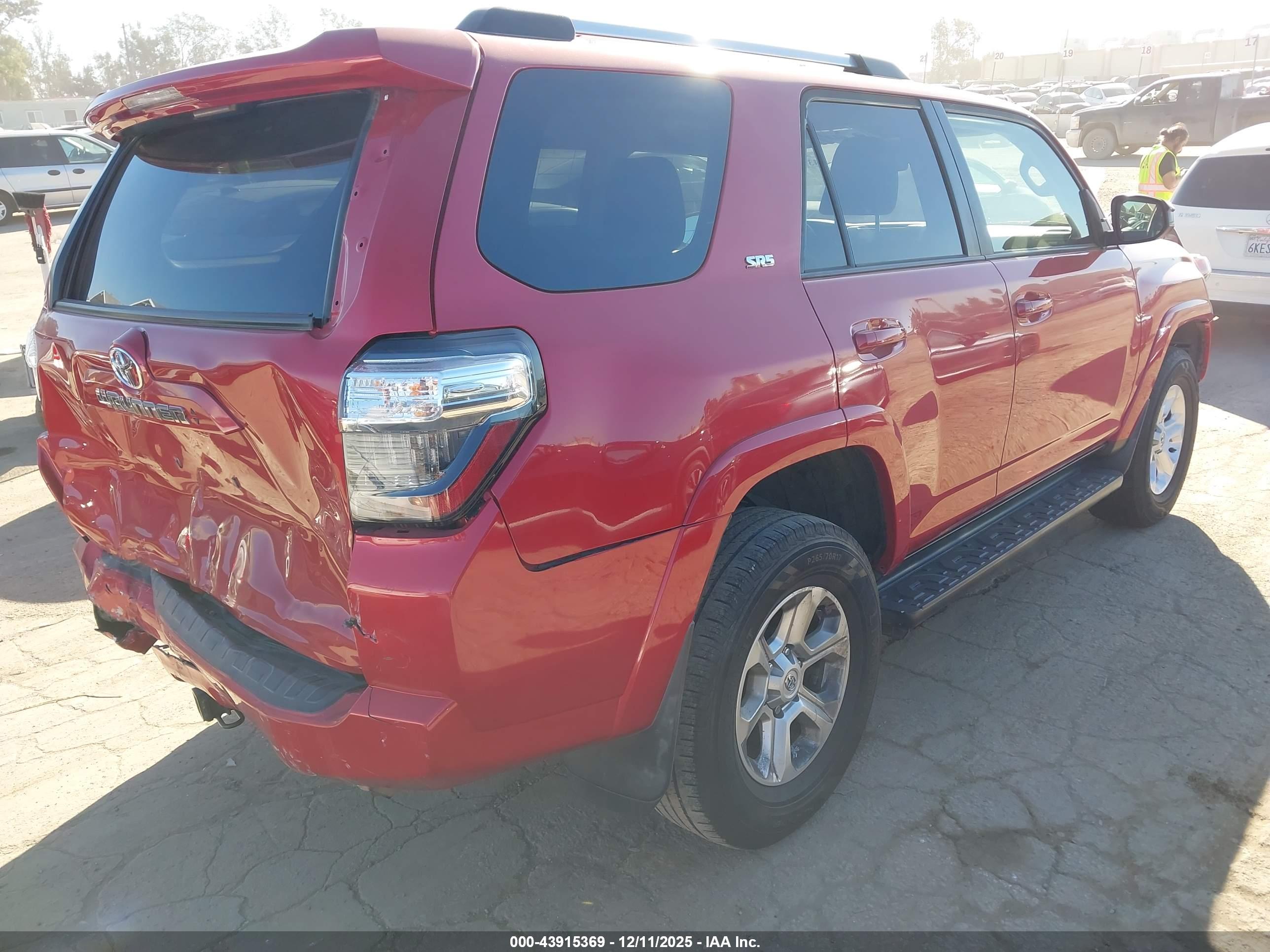 TOYOTA 4RUNNER image 4