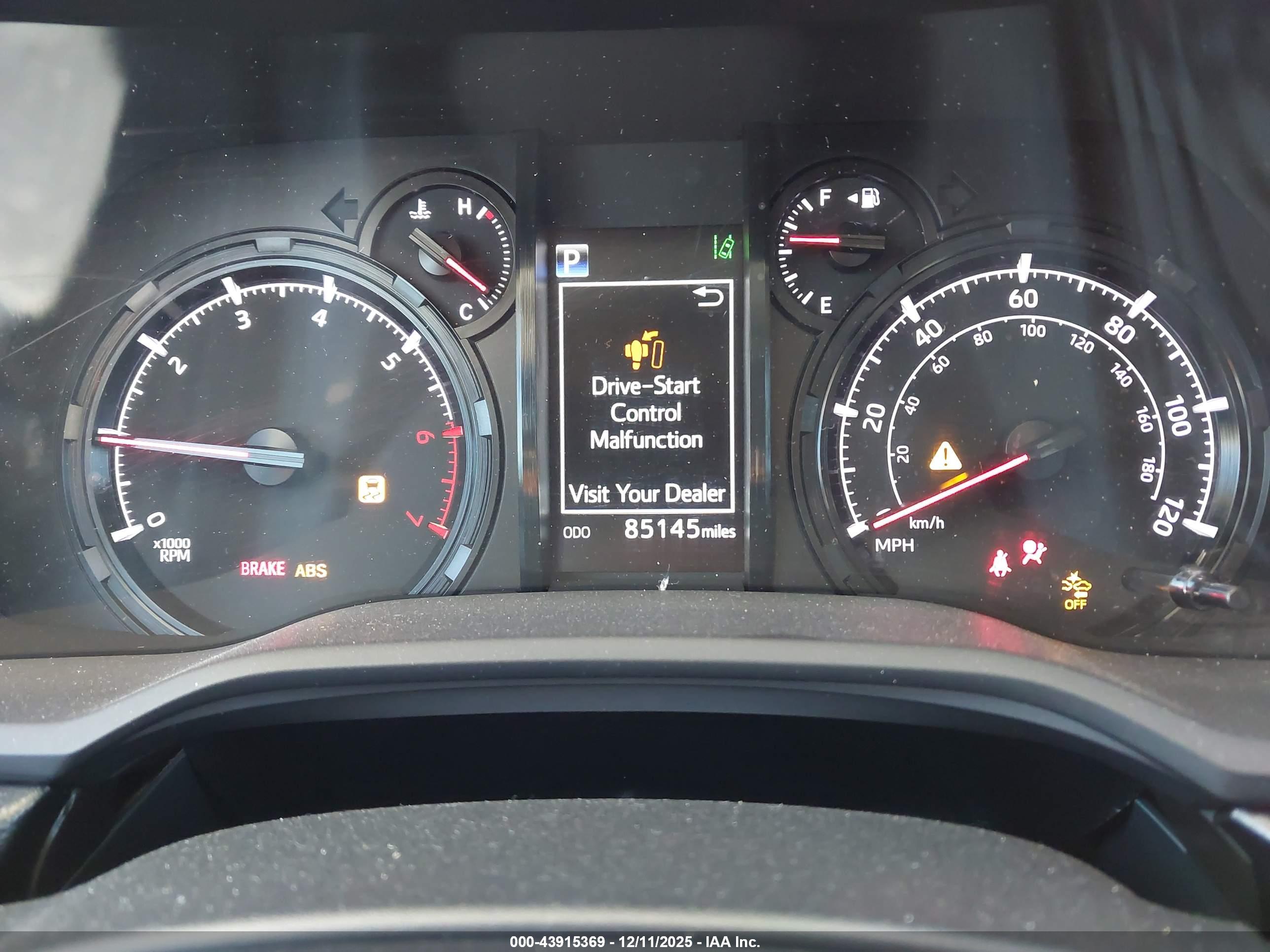 TOYOTA 4RUNNER image 7