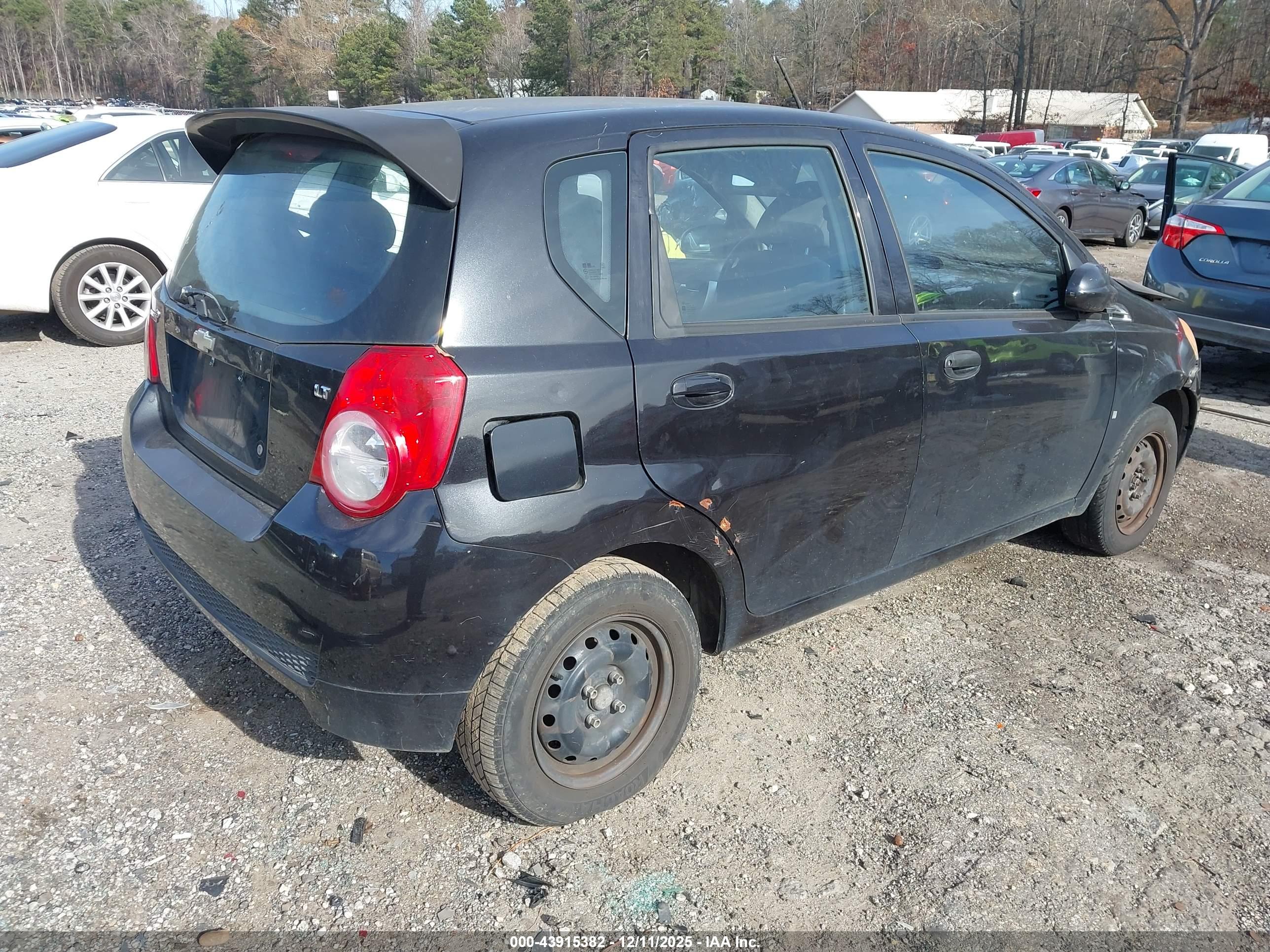 CHEVROLET AVEO image 4