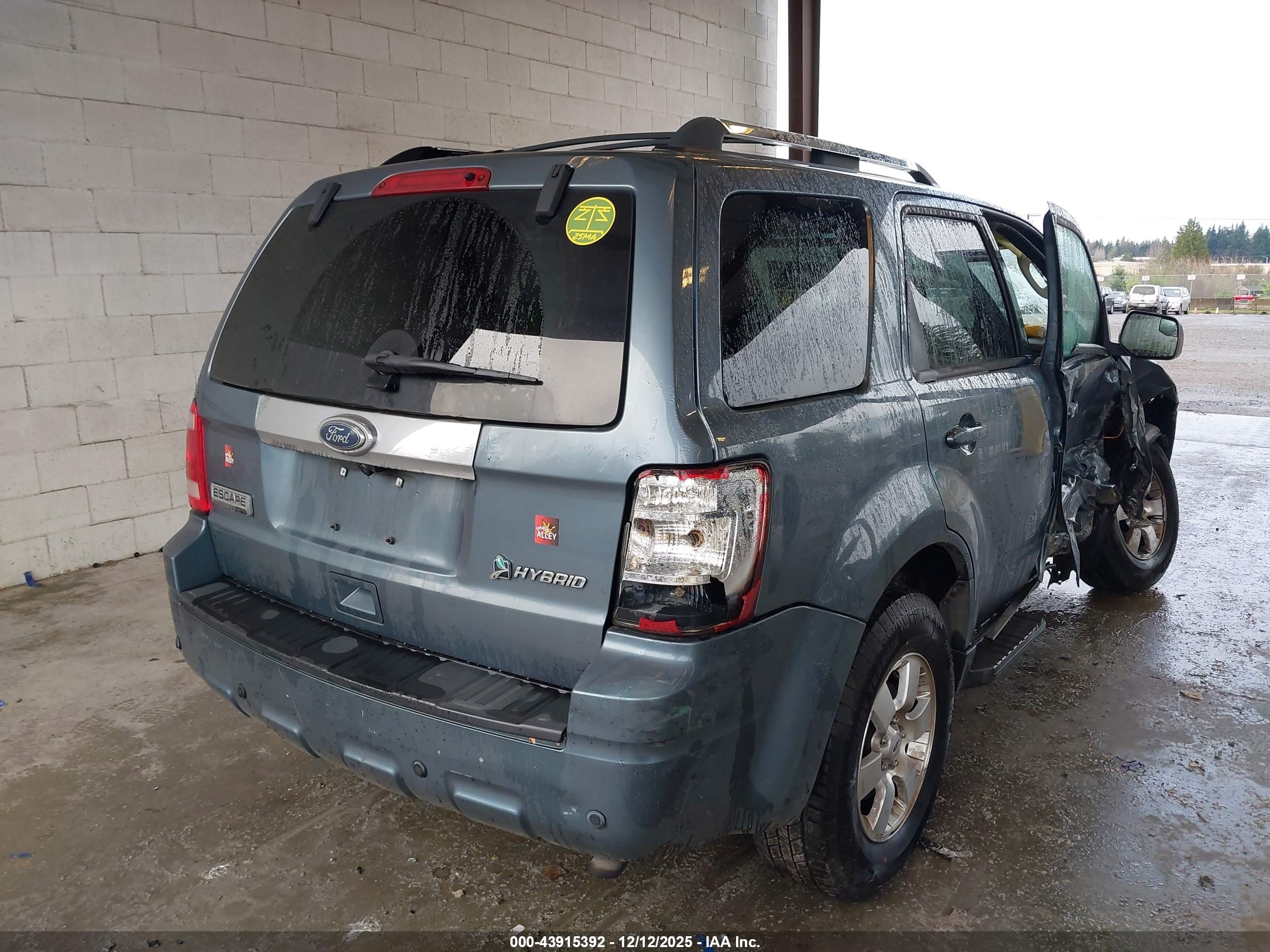 FORD ESCAPE image 4