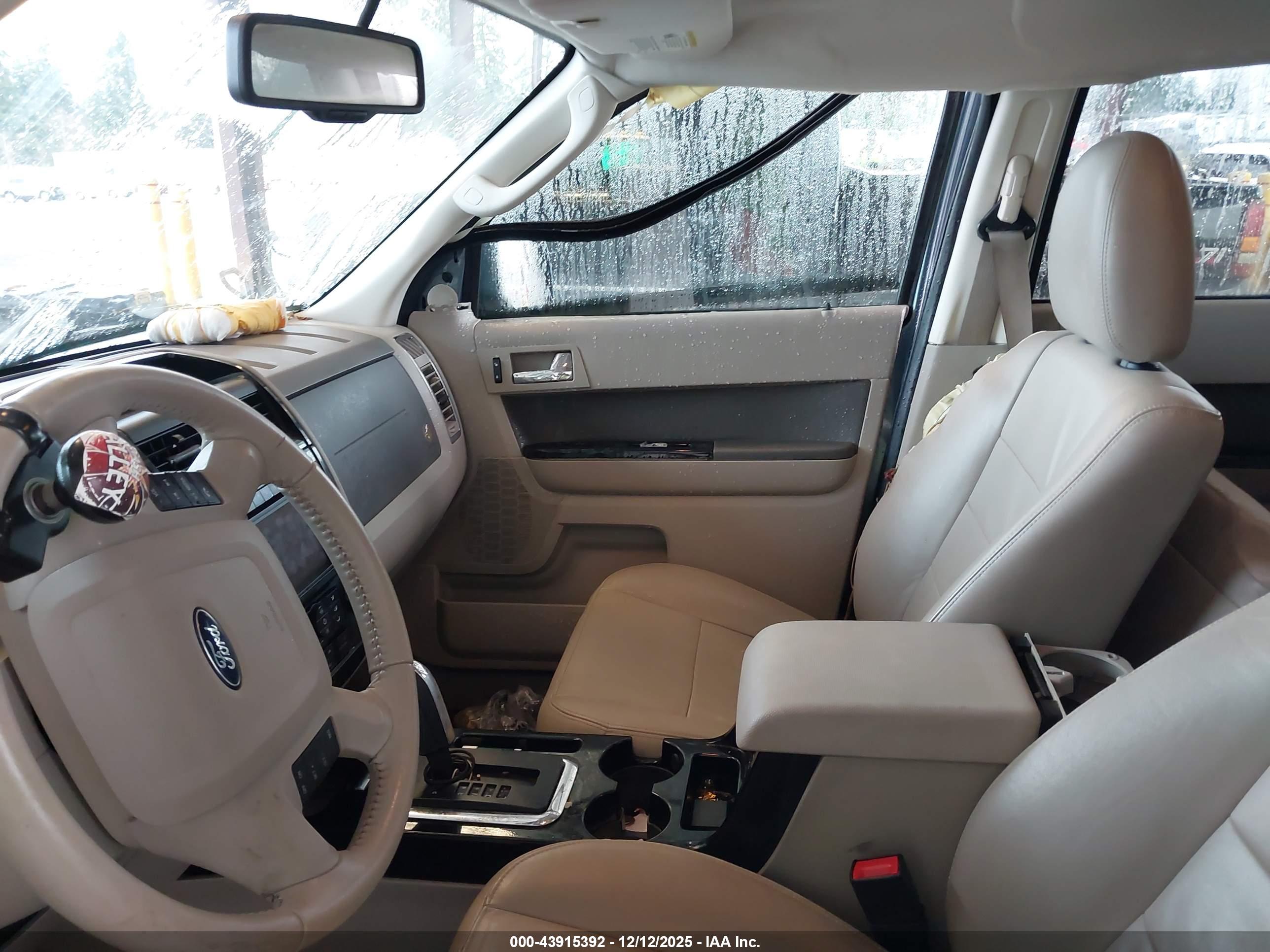 FORD ESCAPE image 5