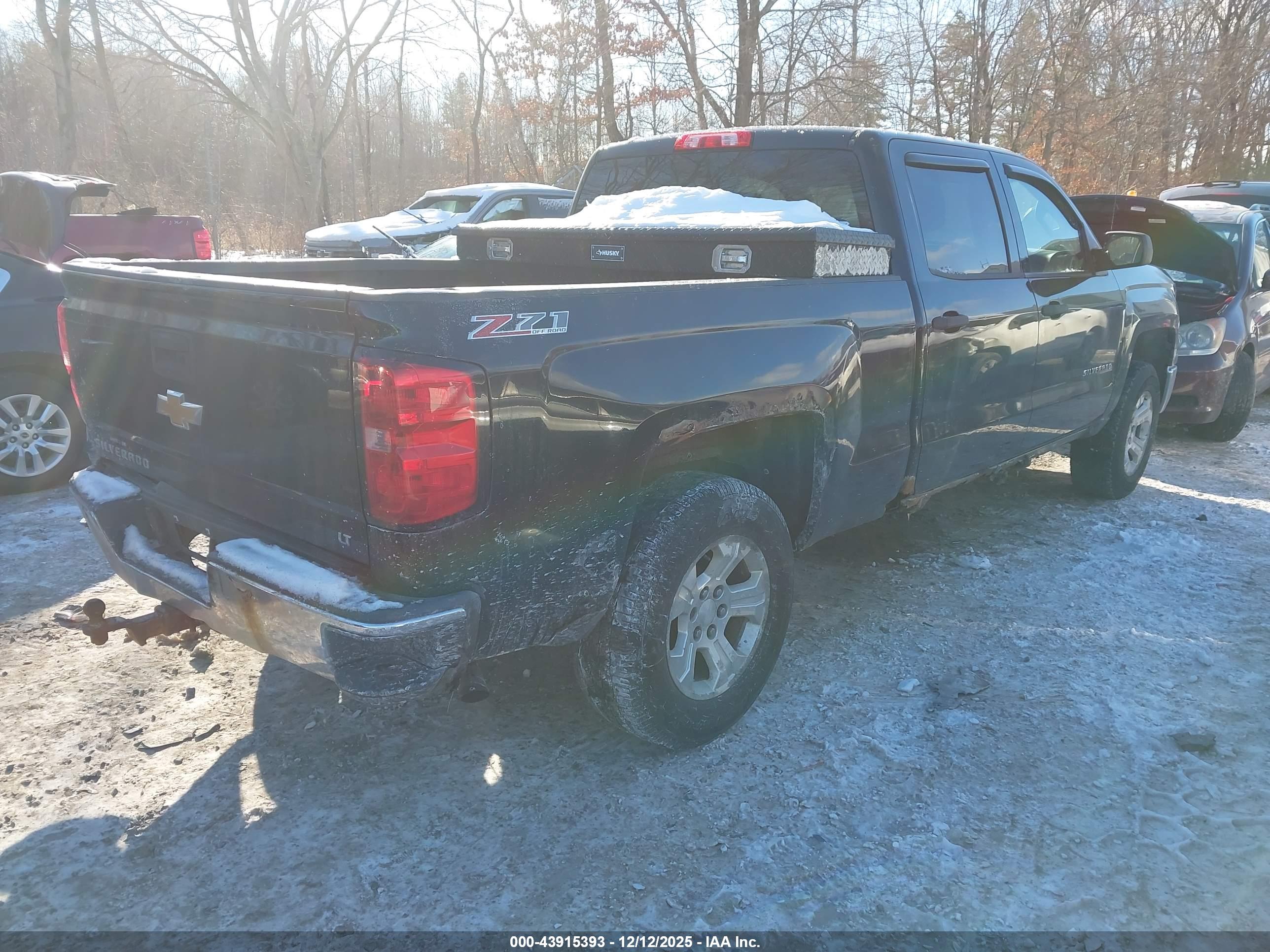 CHEVROLET SILVERADO image 4