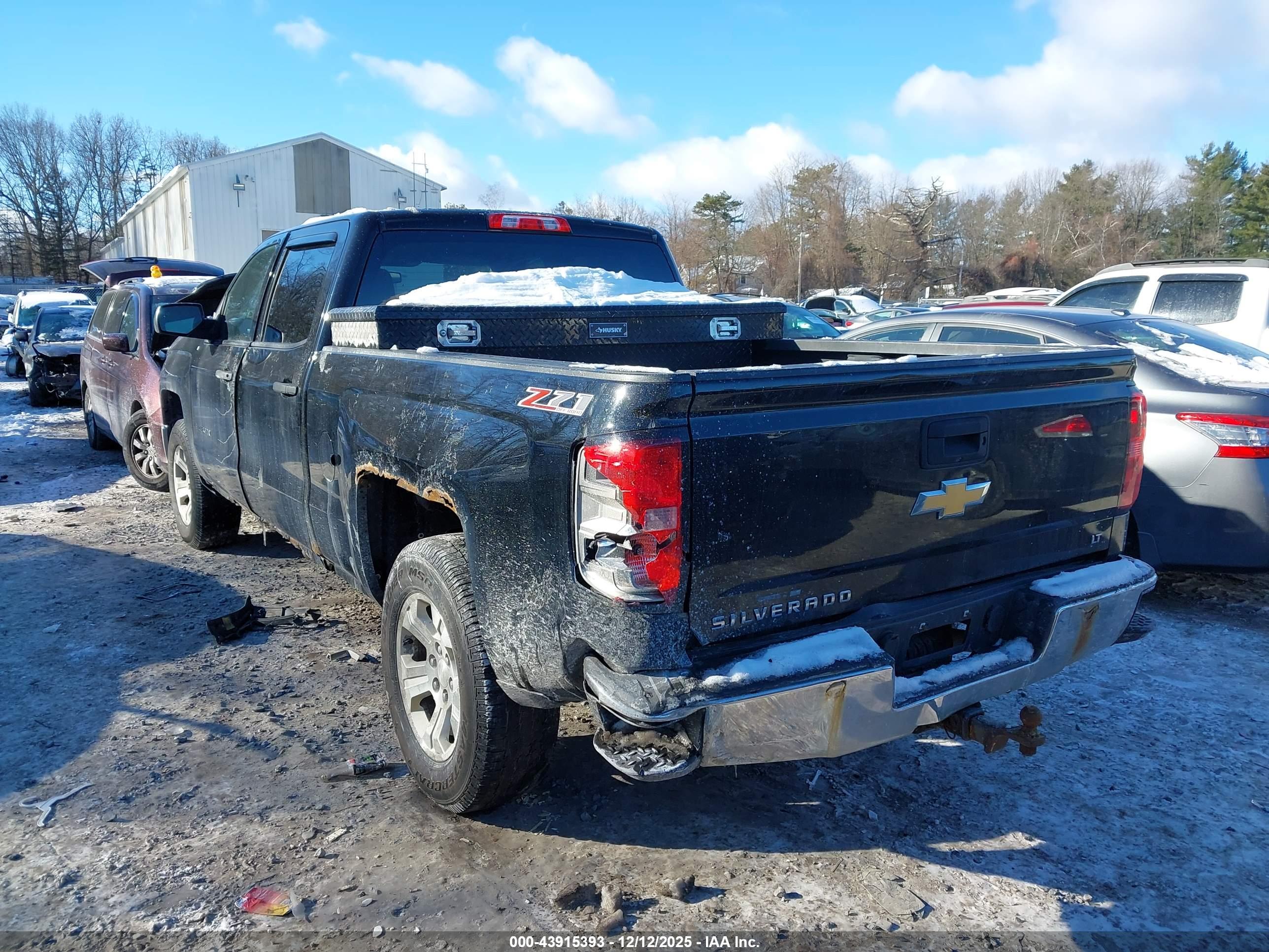 CHEVROLET SILVERADO image 6