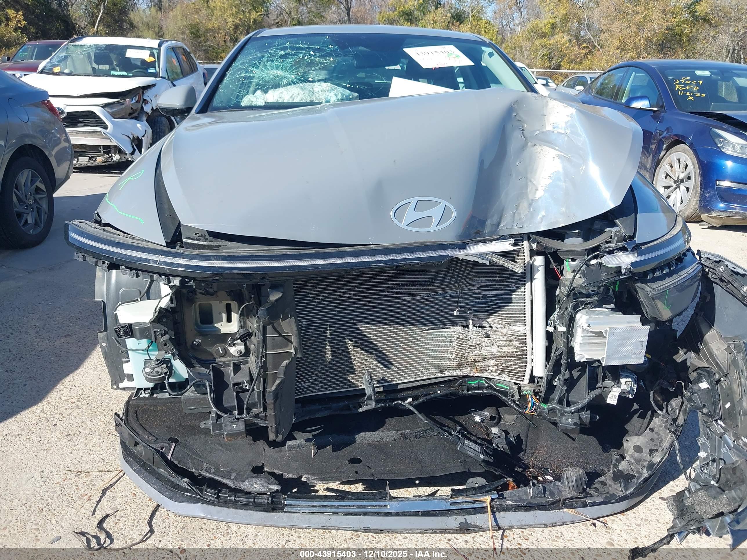 HYUNDAI SONATA image 6
