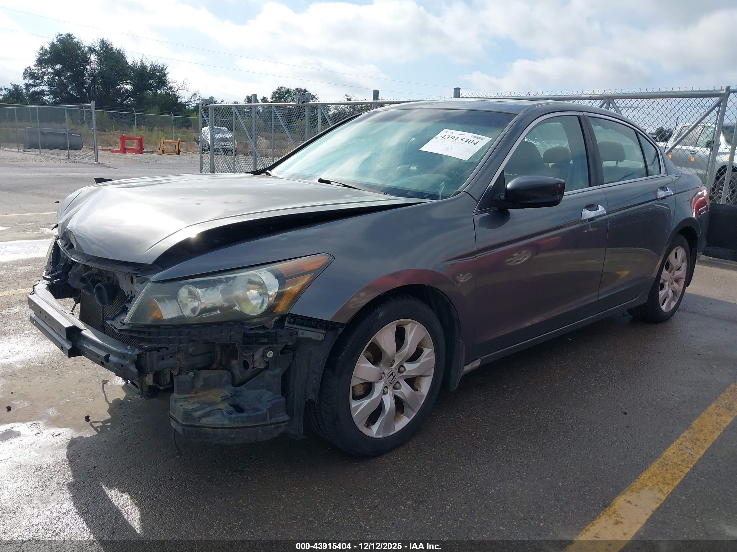 HONDA ACCORD image 2