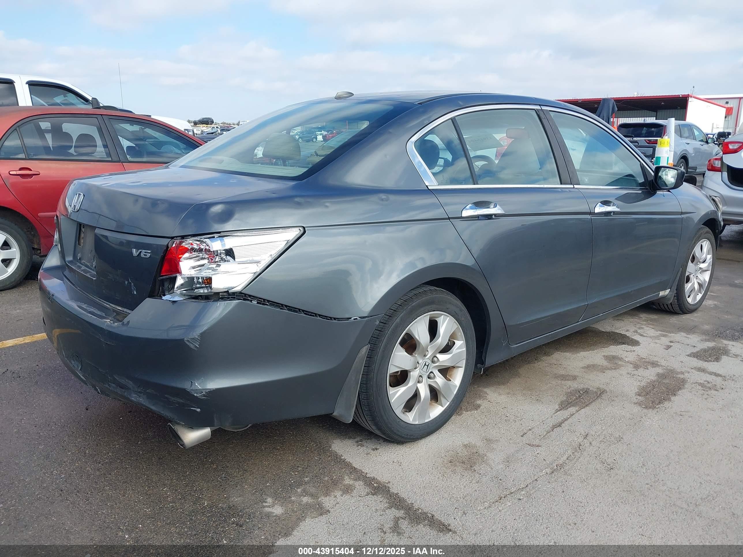 HONDA ACCORD image 4