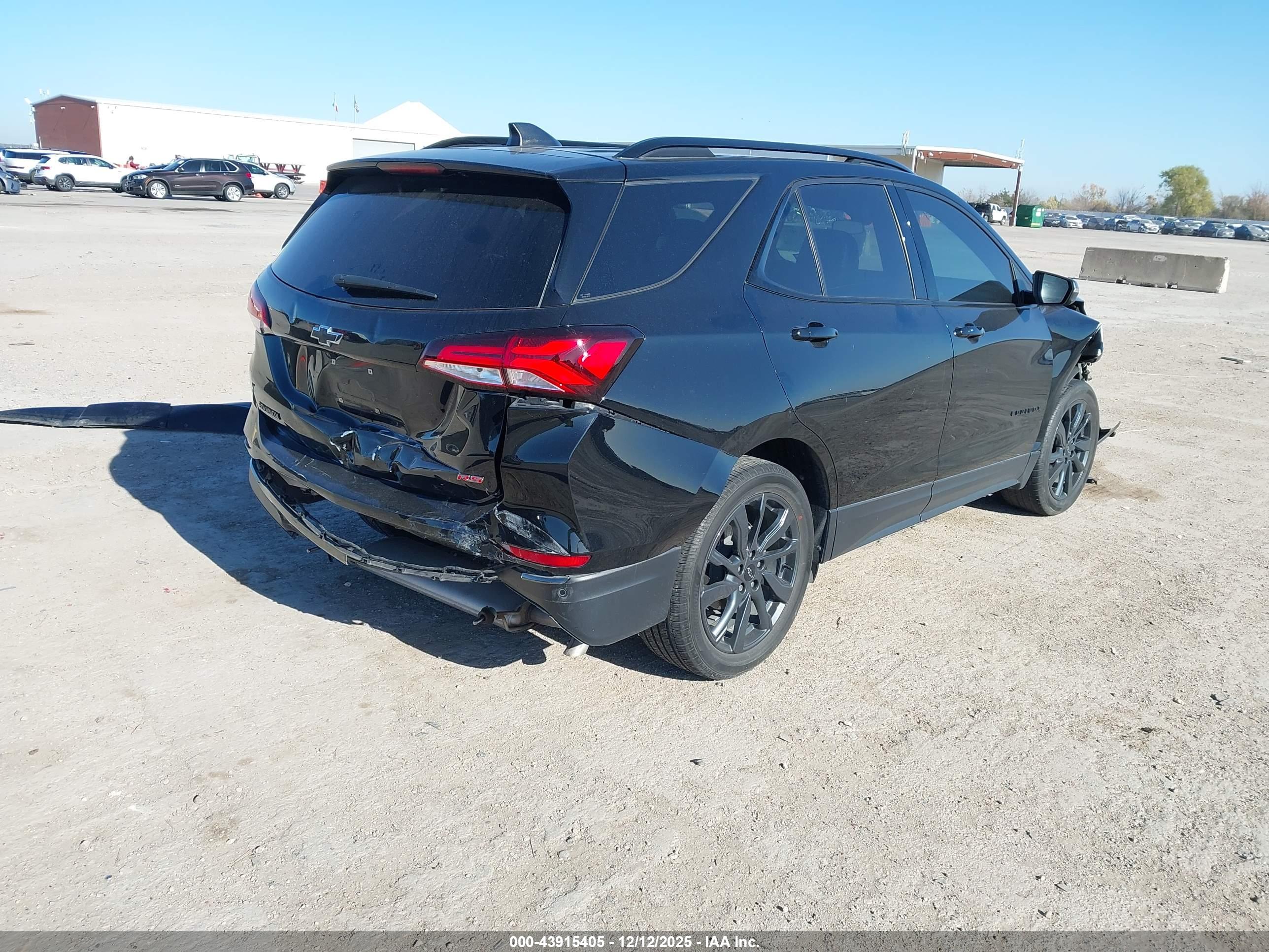 CHEVROLET EQUINOX image 4
