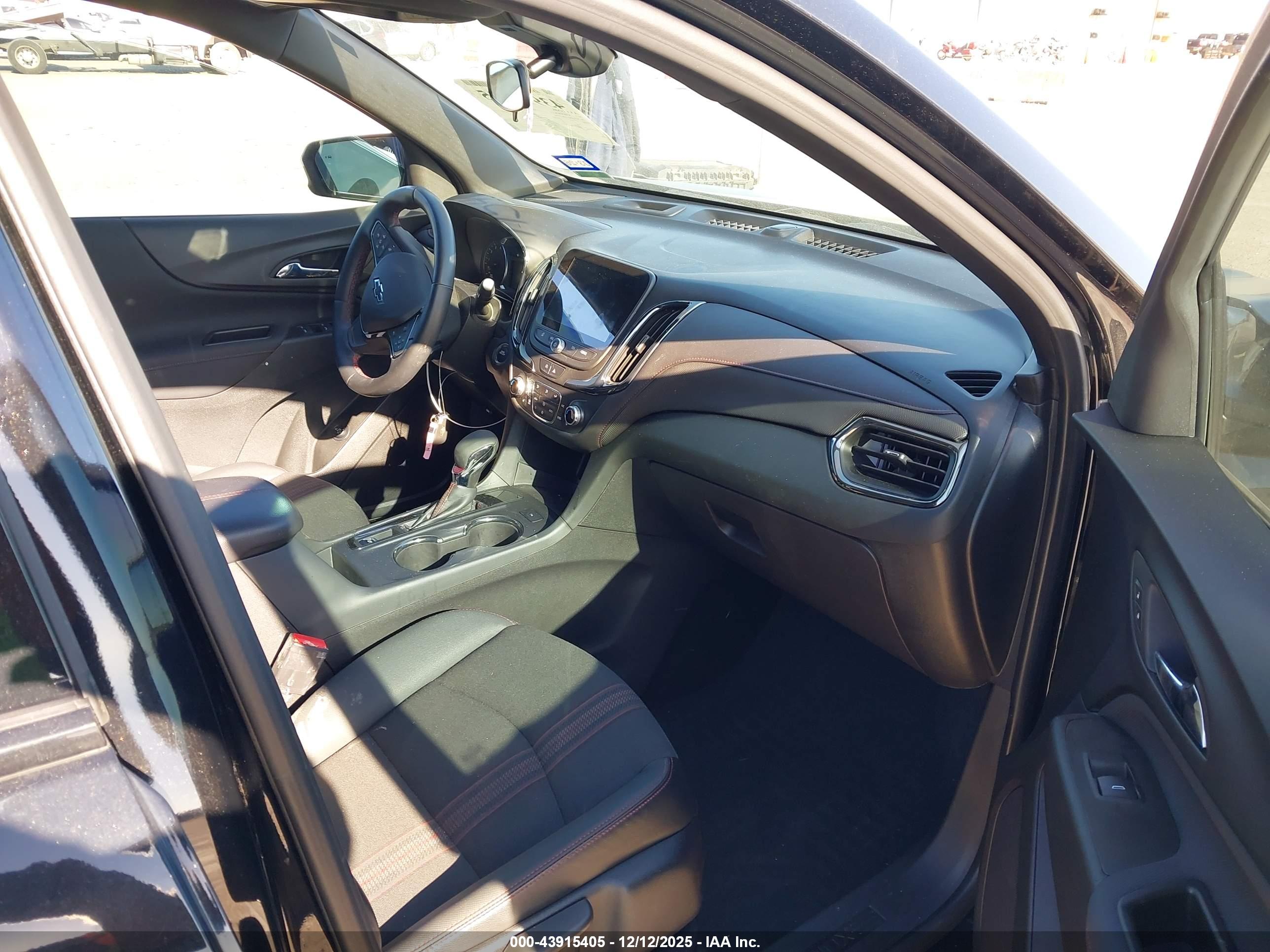 CHEVROLET EQUINOX image 5