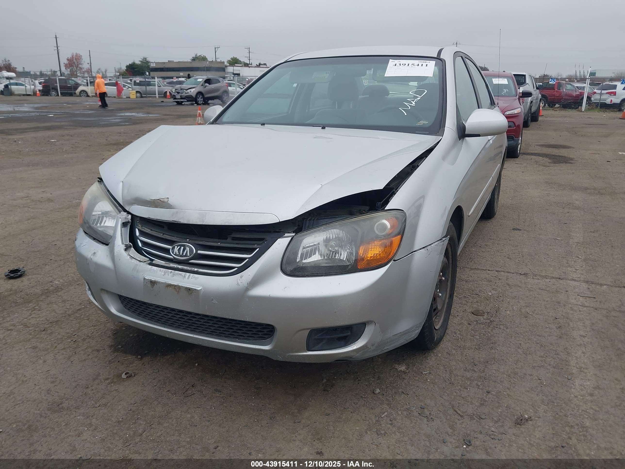 KIA SPECTRA image 2