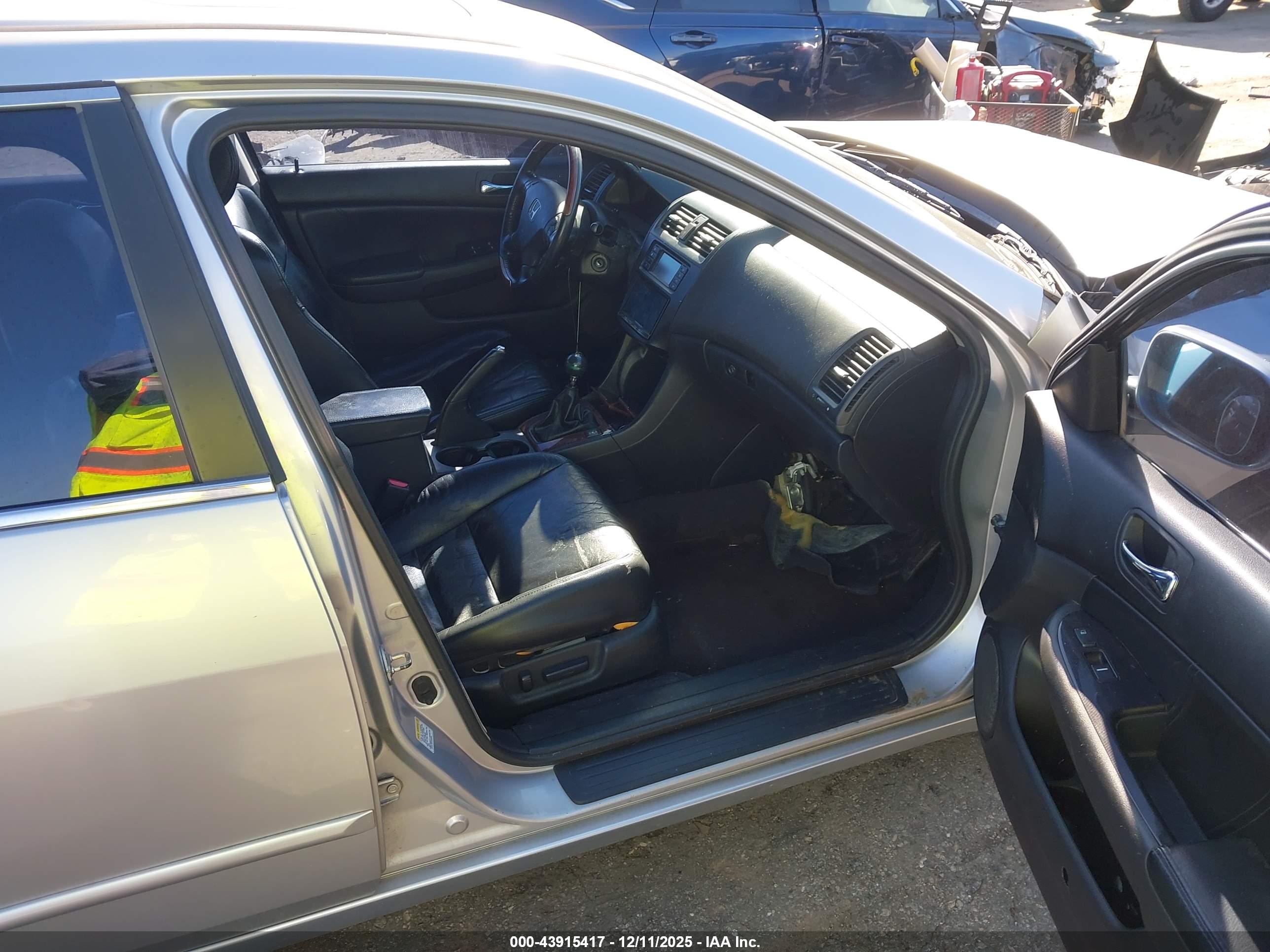 HONDA ACCORD image 5
