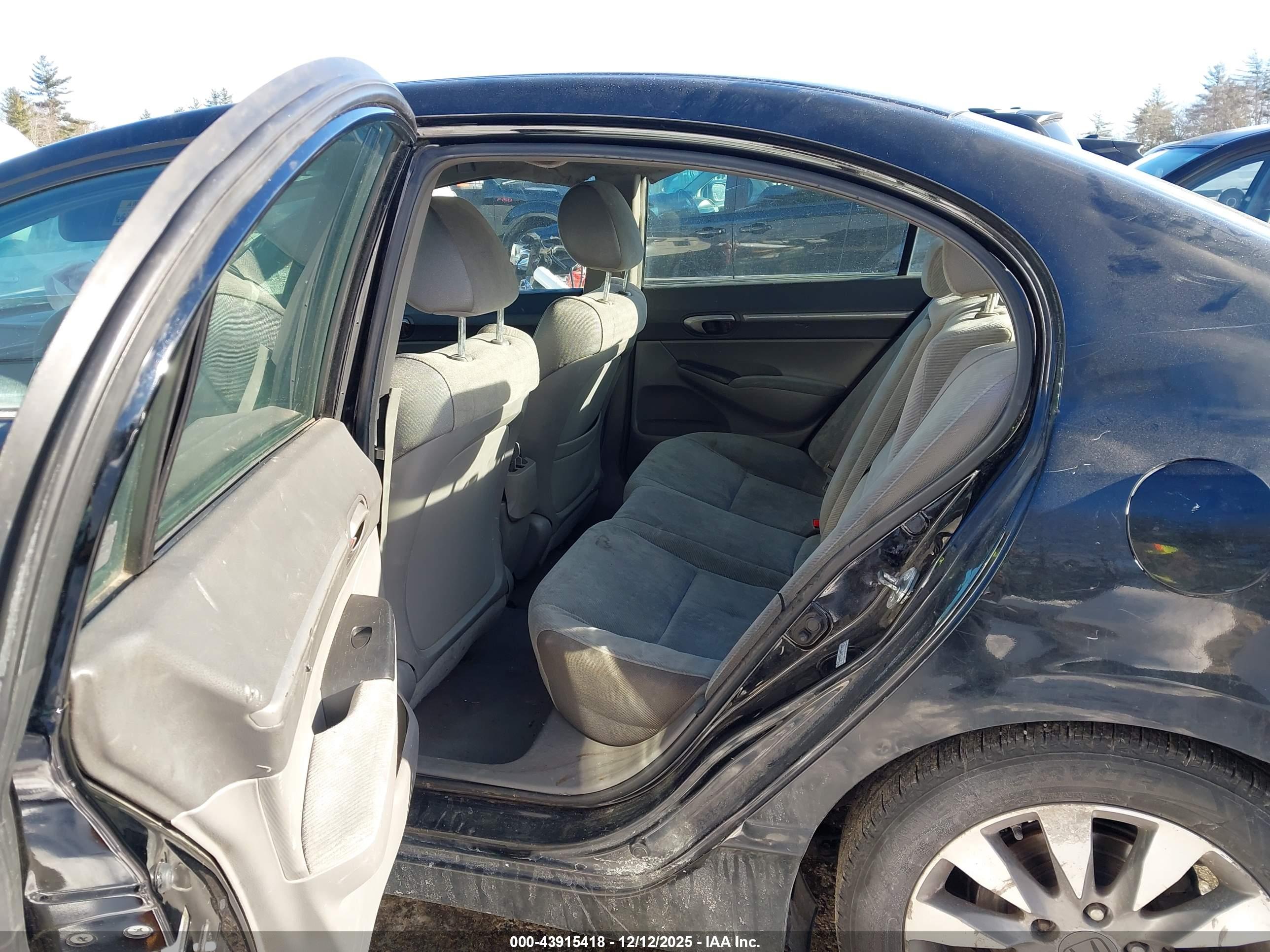 HONDA CIVIC image 8