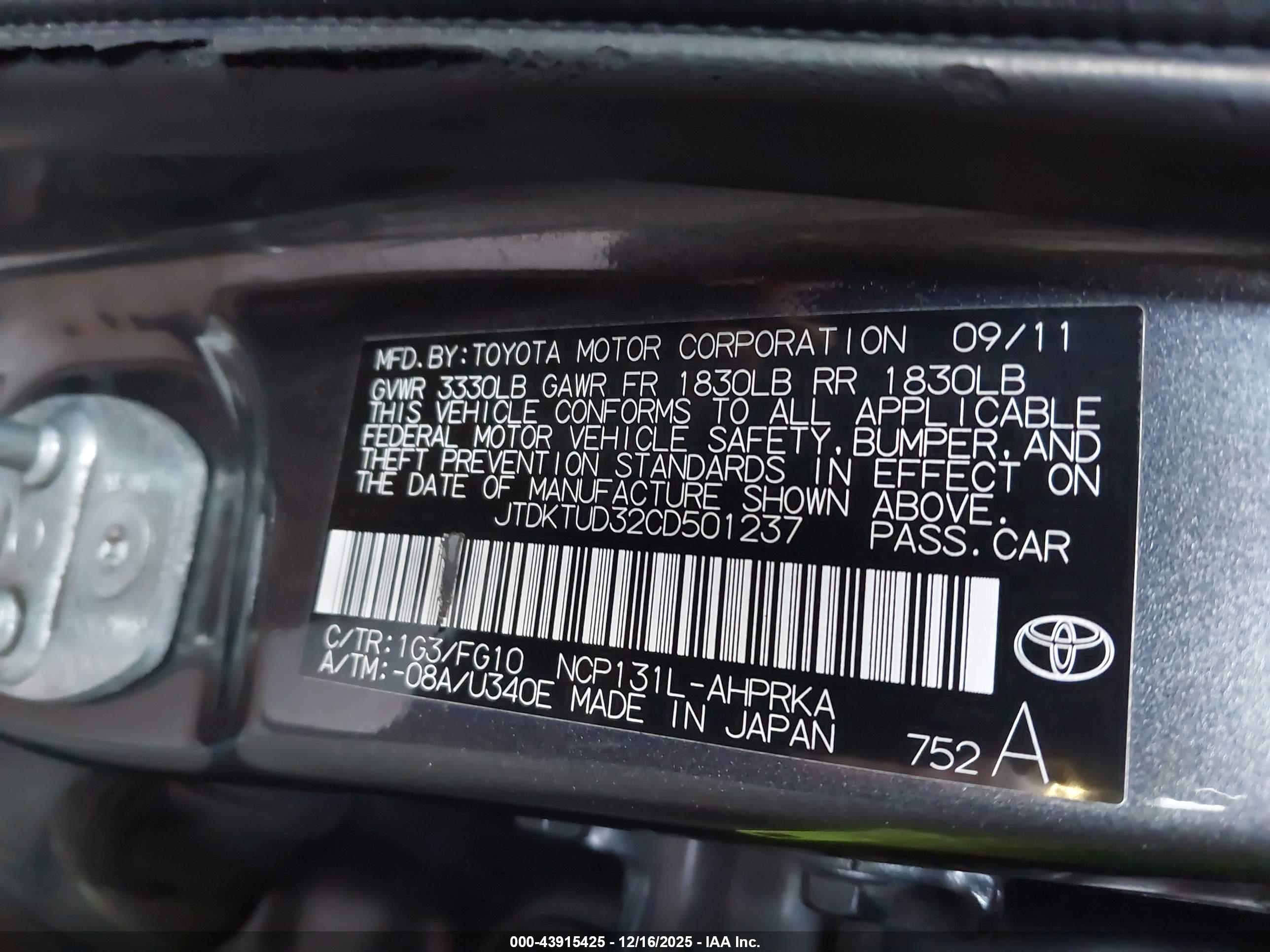 TOYOTA YARIS image 9