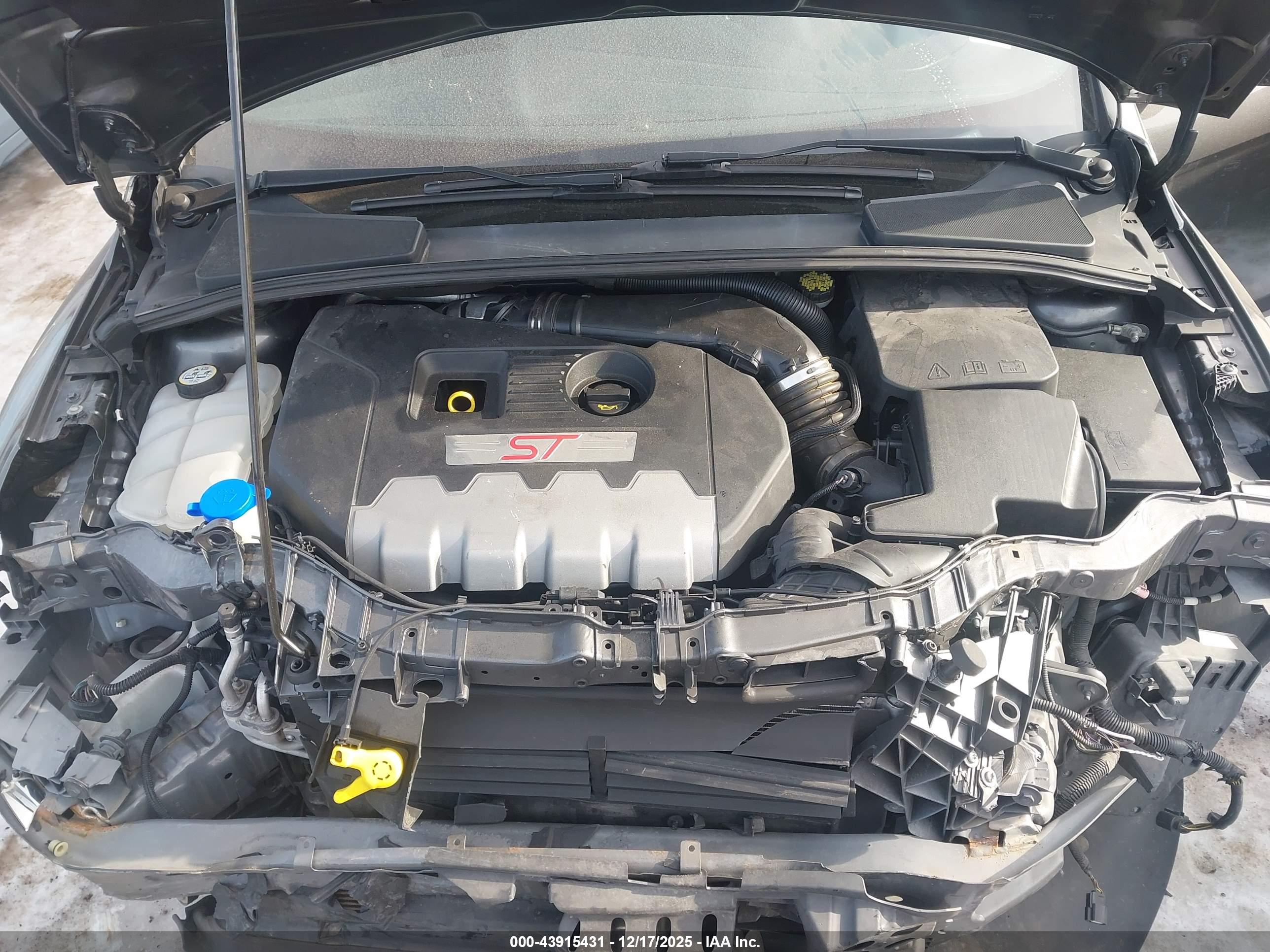 FORD FOCUS image 10