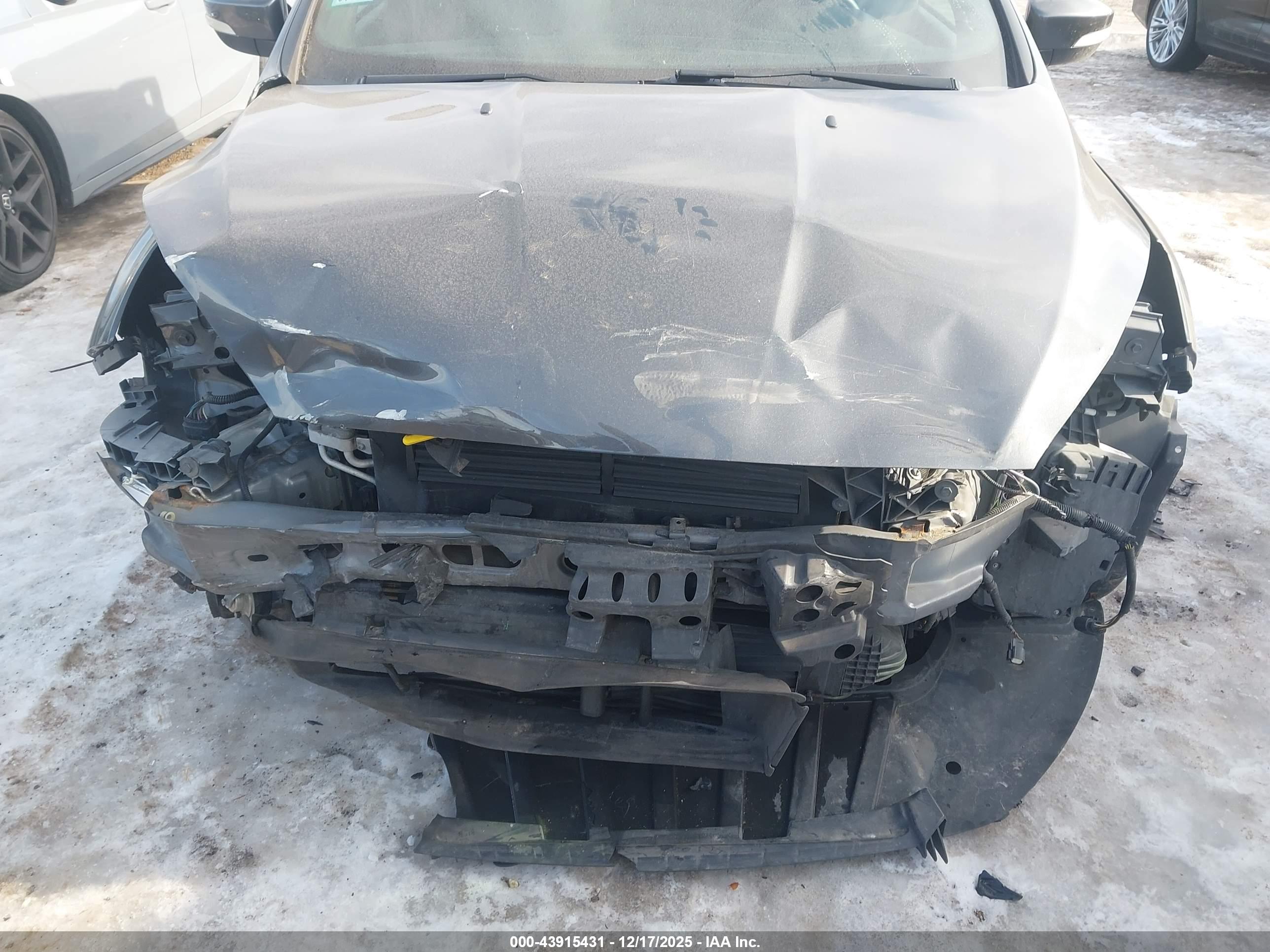FORD FOCUS image 6