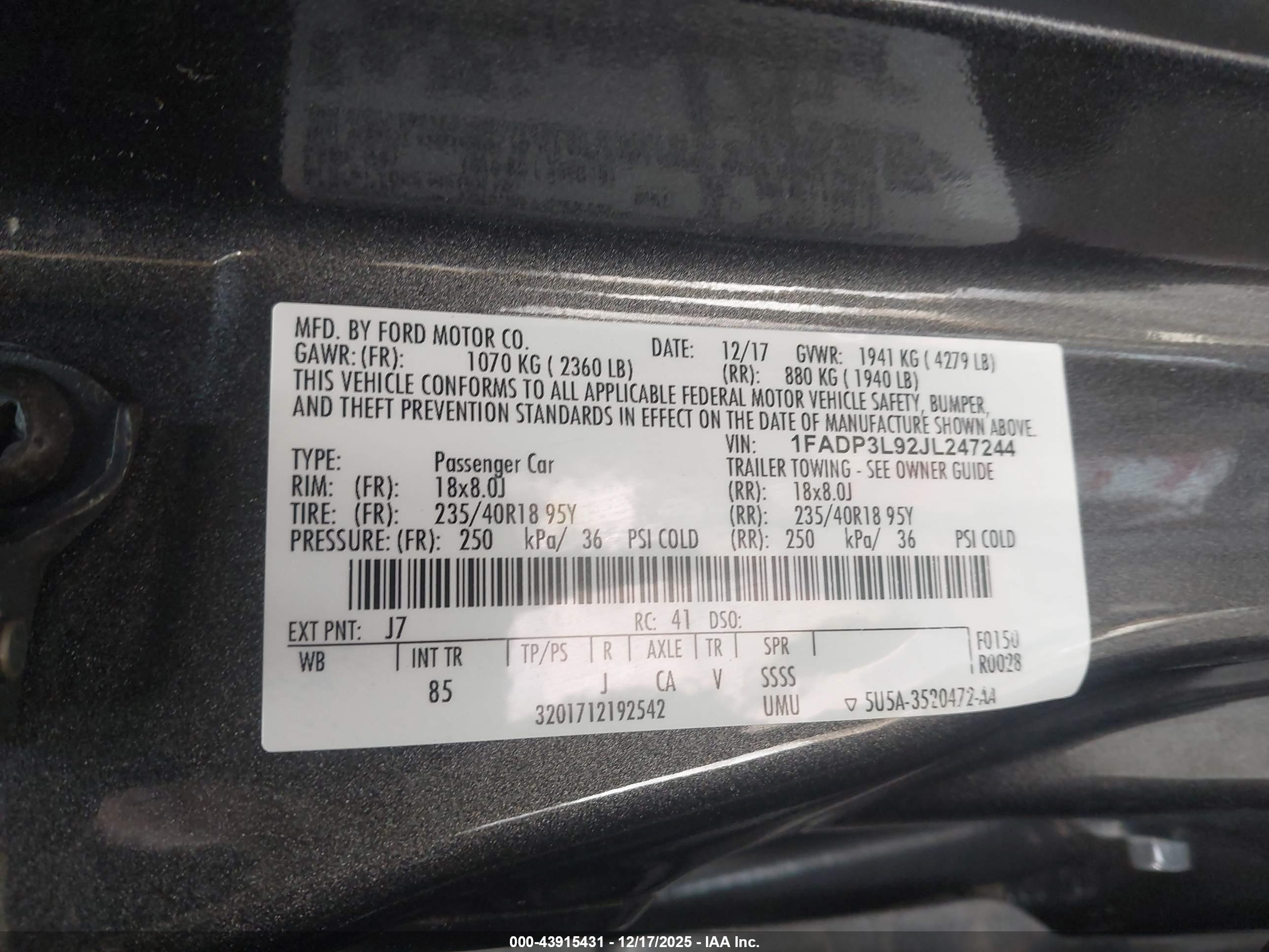 FORD FOCUS image 9