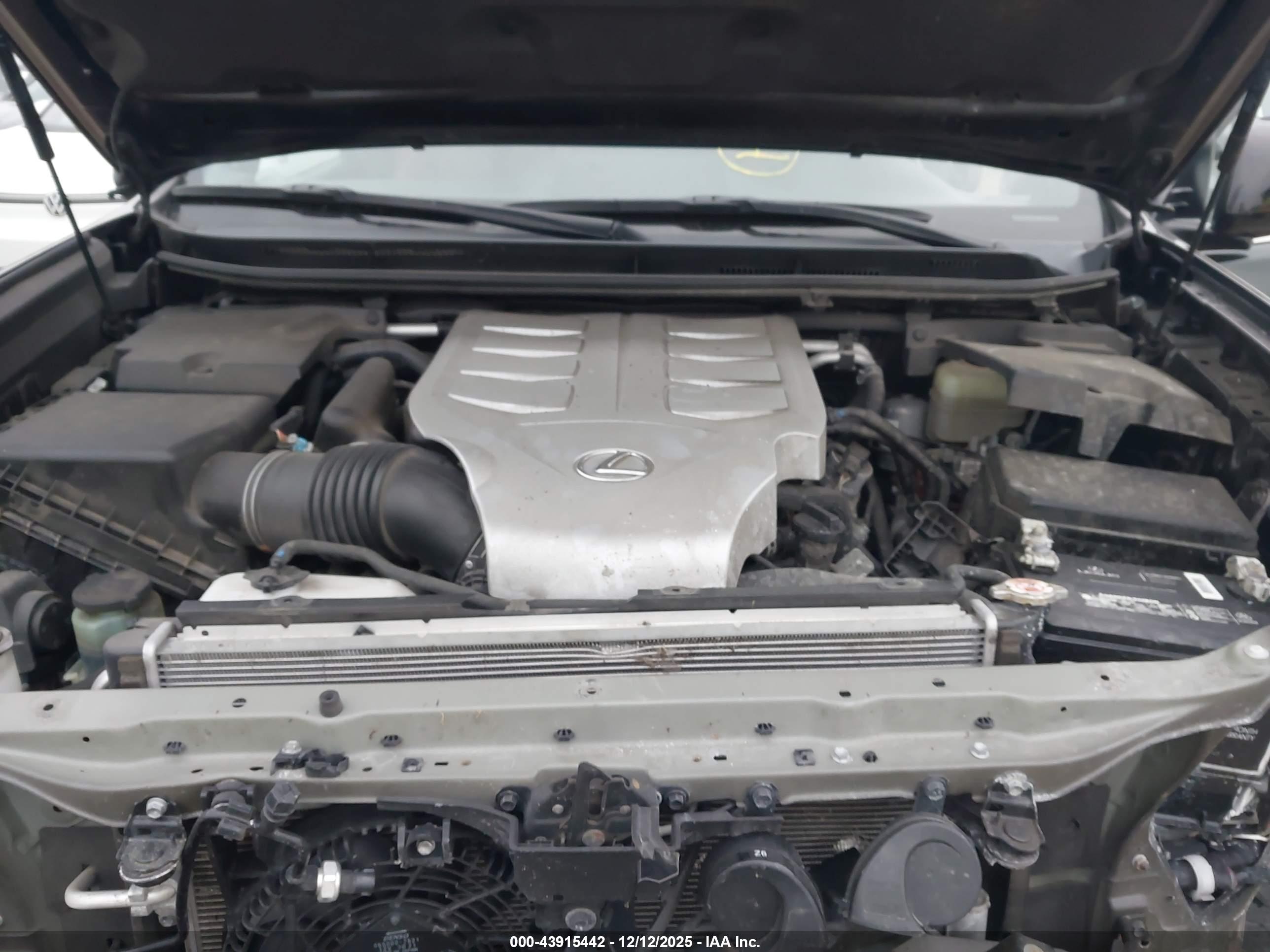 LEXUS GX image 10