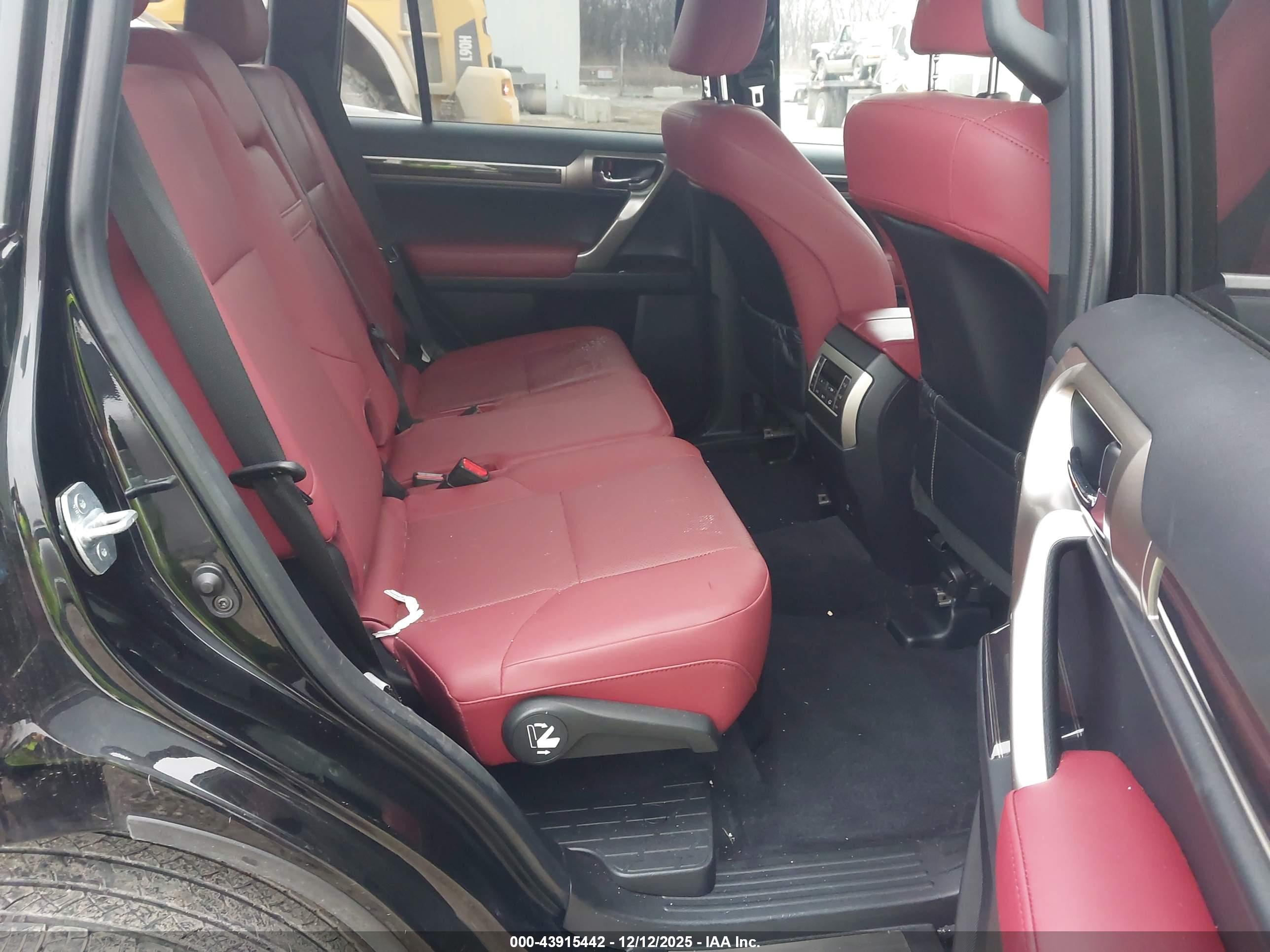 LEXUS GX image 8