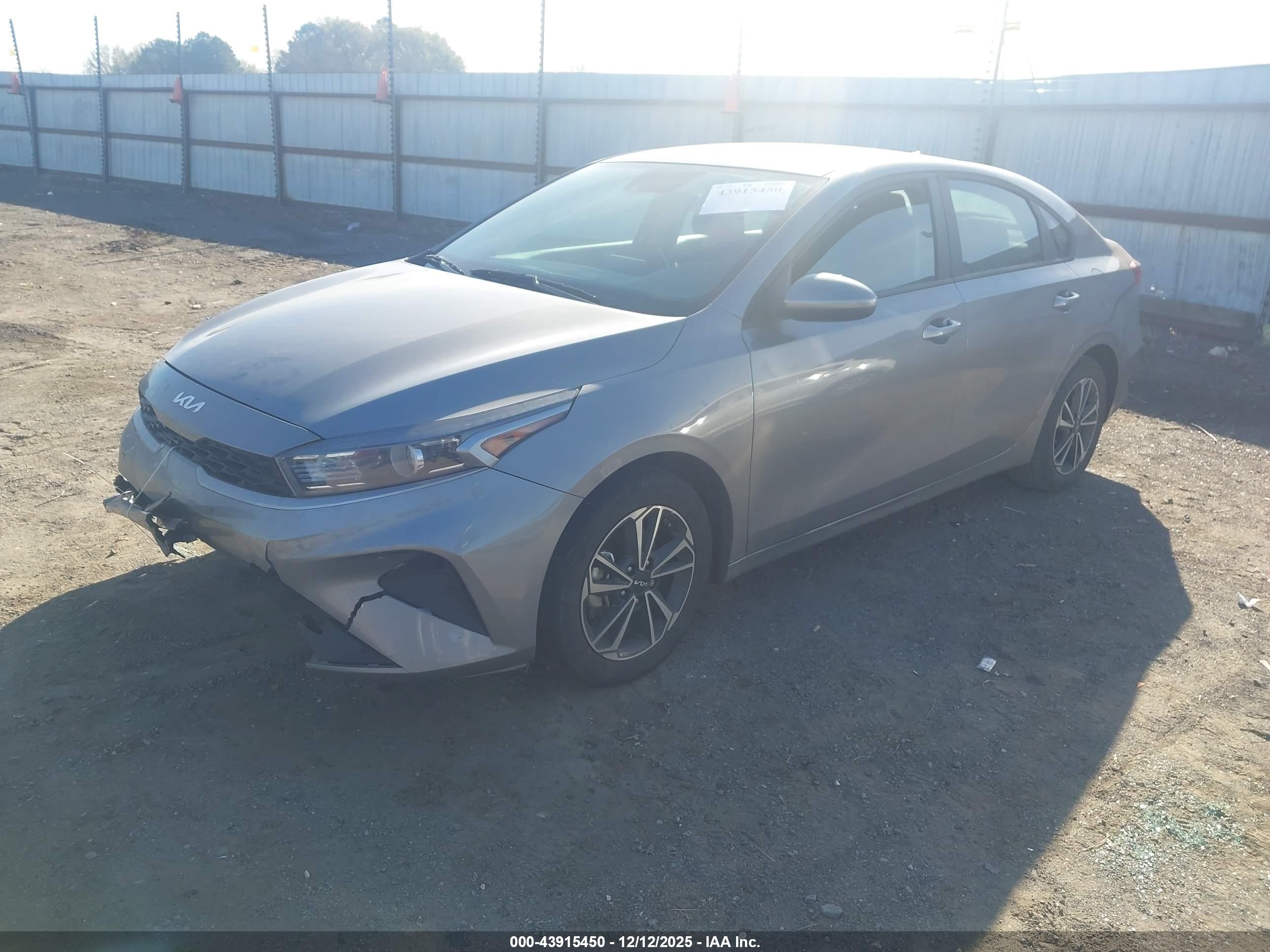 KIA FORTE image 2