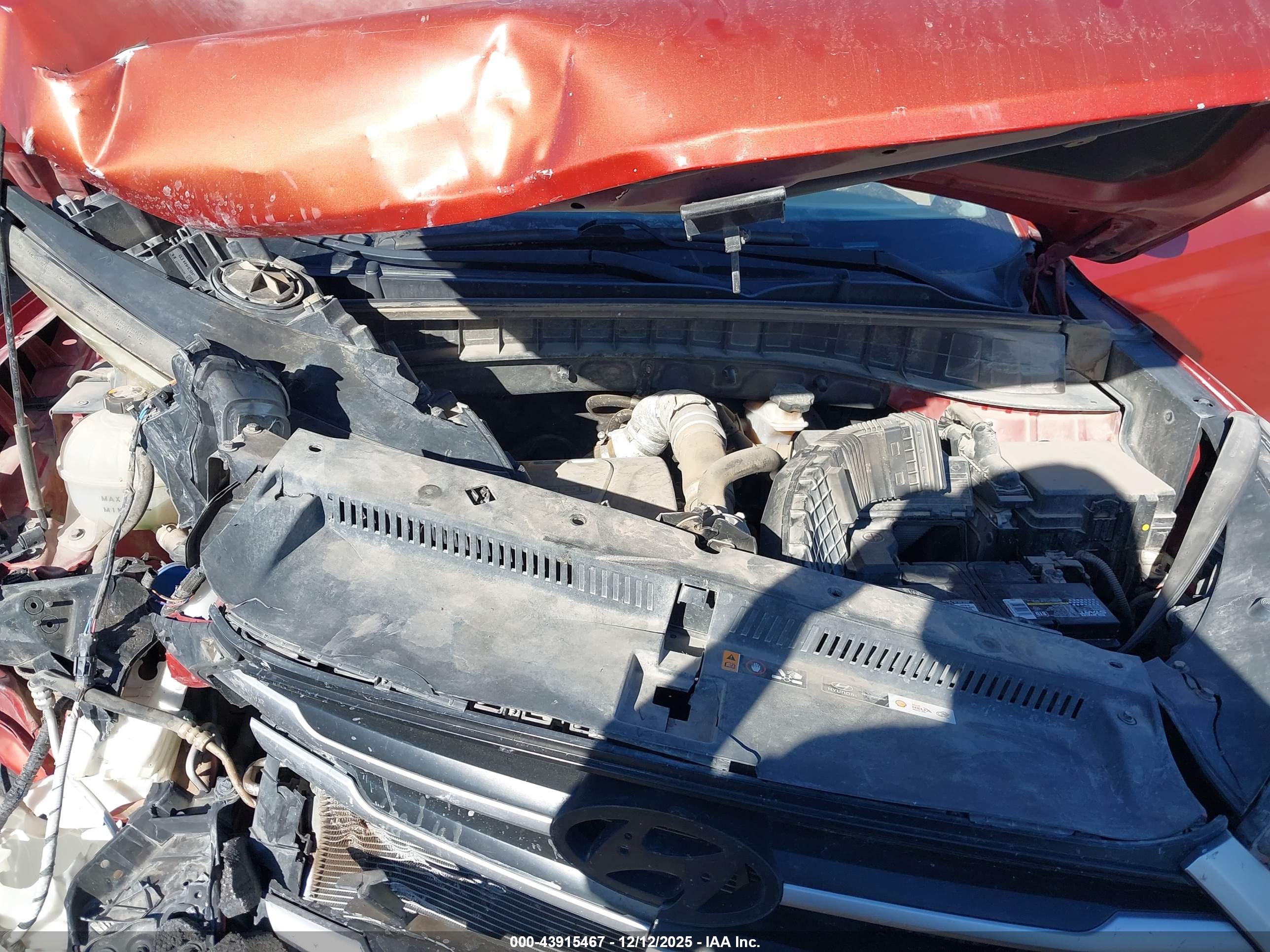 HYUNDAI TUCSON image 10