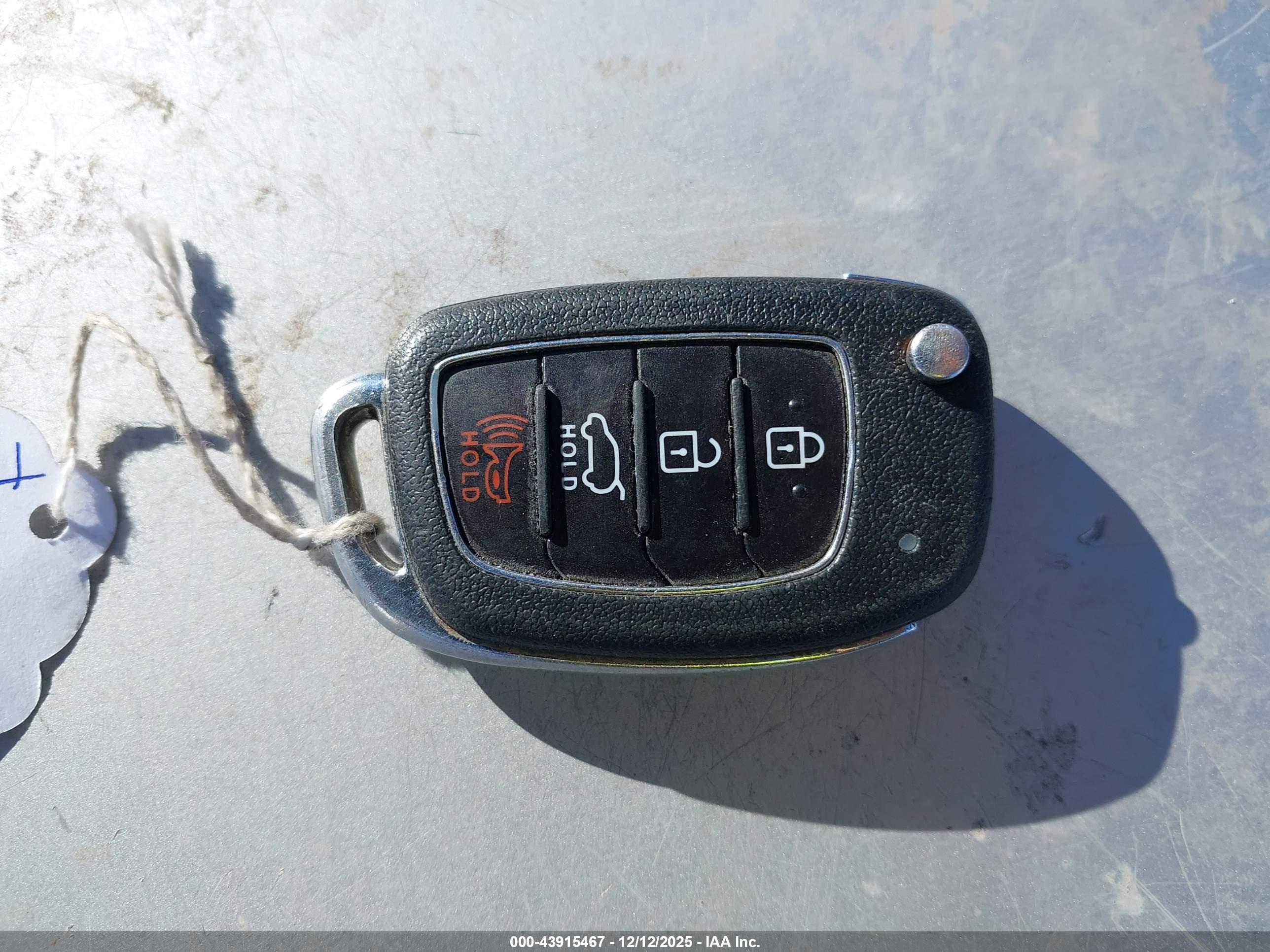 HYUNDAI TUCSON image 11